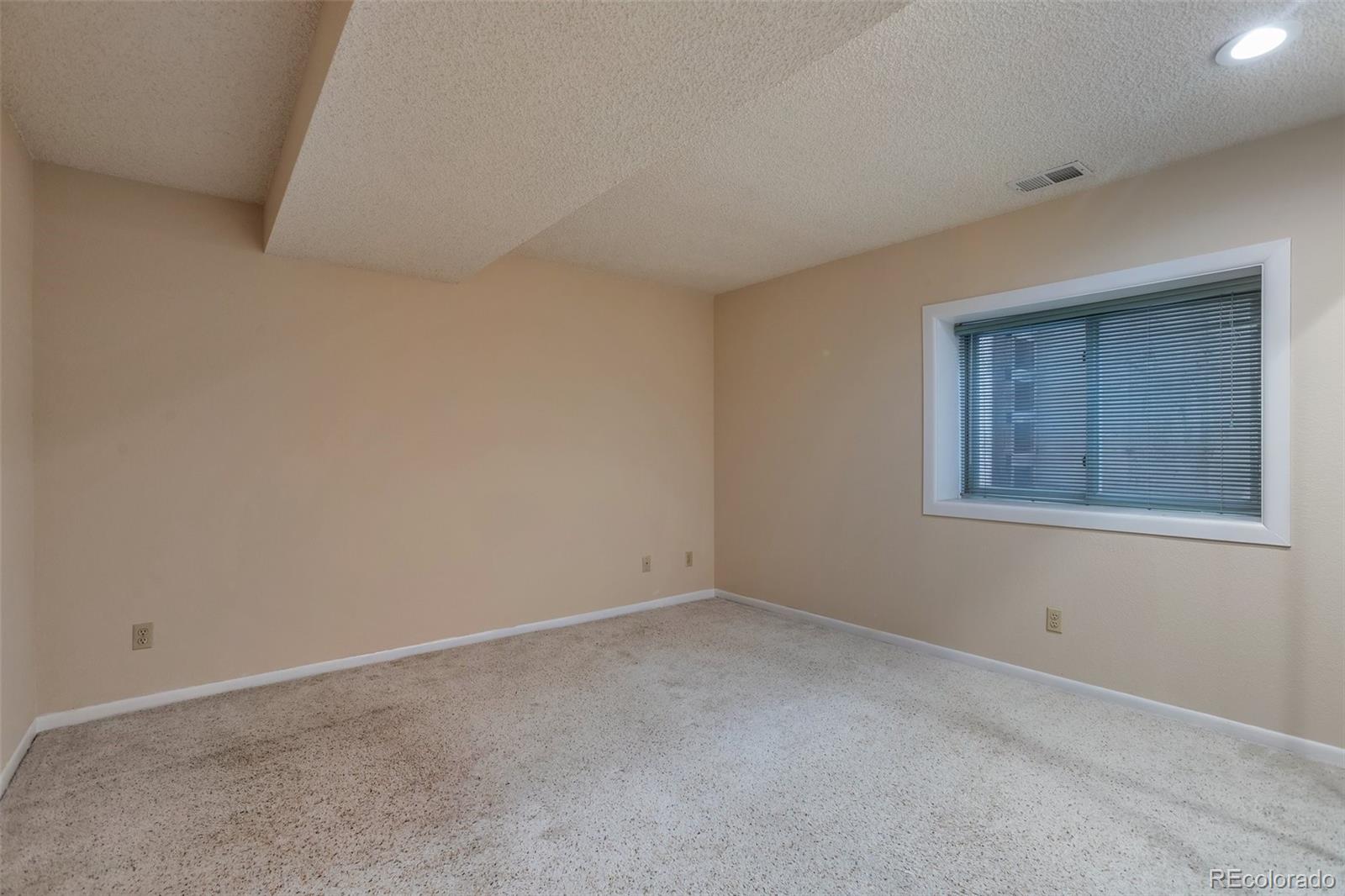 MLS Image #18 for 710  kittredge street,aurora, Colorado