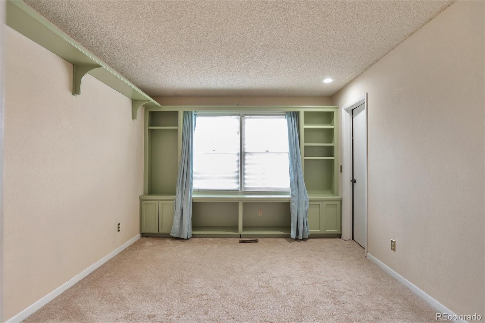 MLS Image #22 for 710  kittredge street,aurora, Colorado