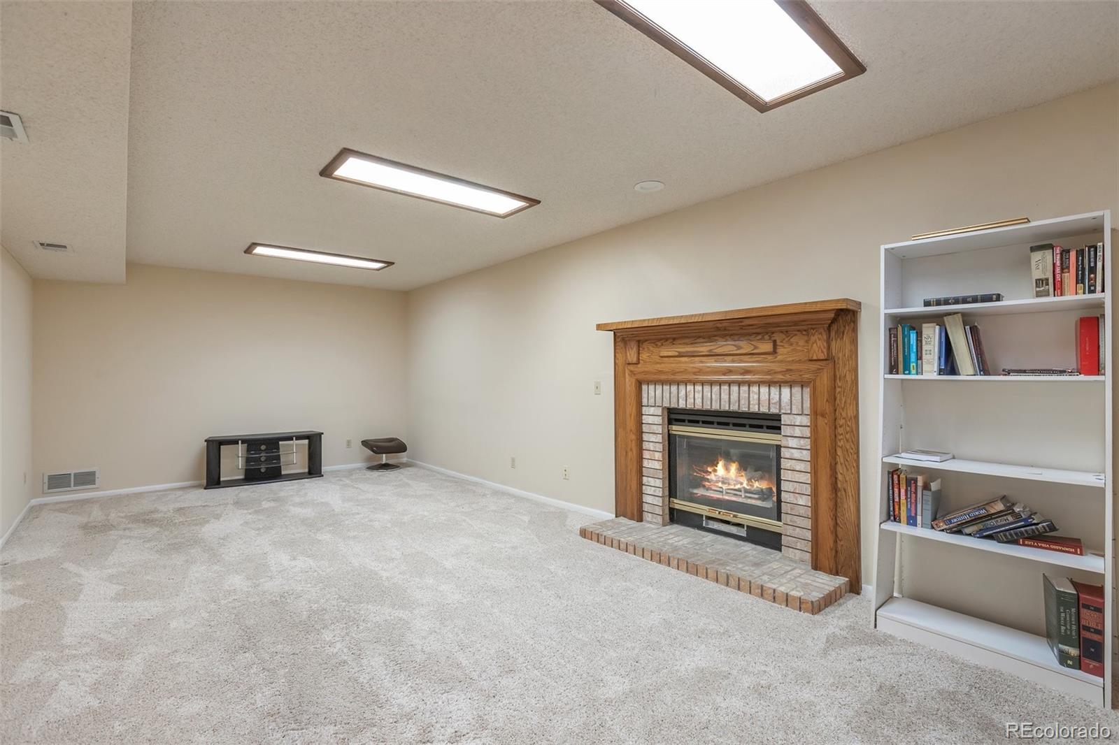 MLS Image #9 for 710  kittredge street,aurora, Colorado