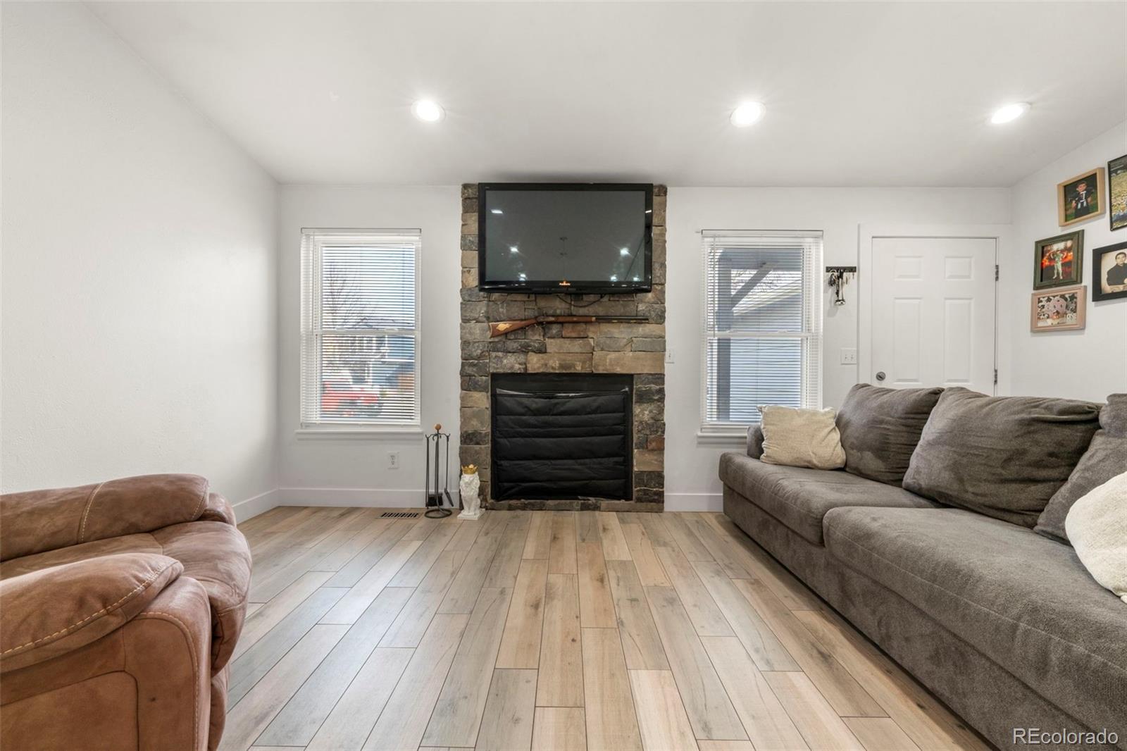 MLS Image #12 for 4407  genoa street,denver, Colorado