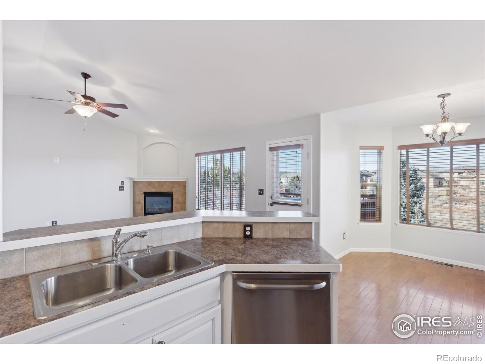 MLS Image #11 for 1195  crabapple drive,loveland, Colorado