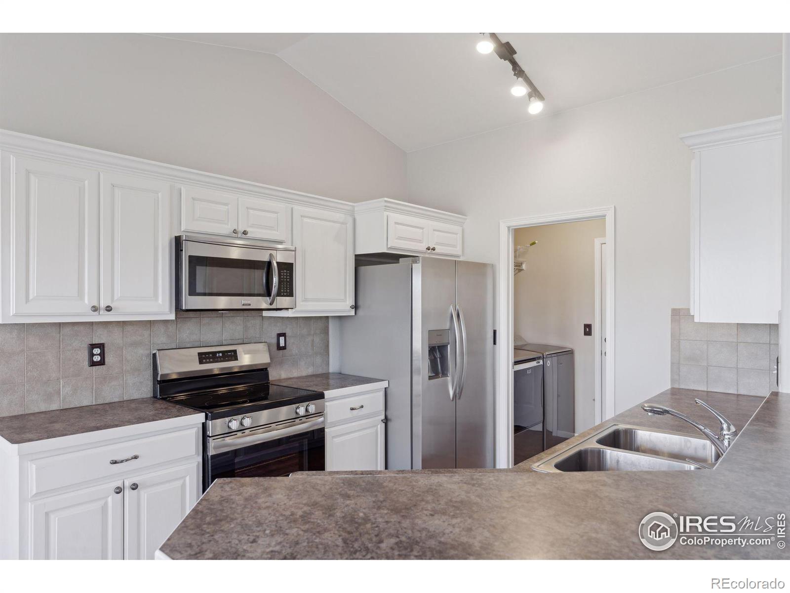 MLS Image #6 for 1195  crabapple drive,loveland, Colorado