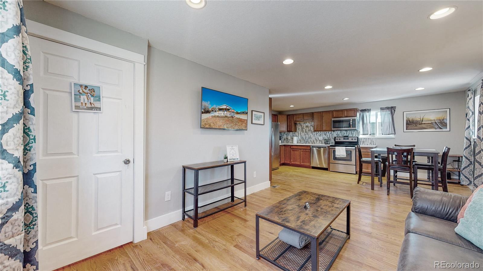 MLS Image #5 for 2881 w 65th avenue,denver, Colorado