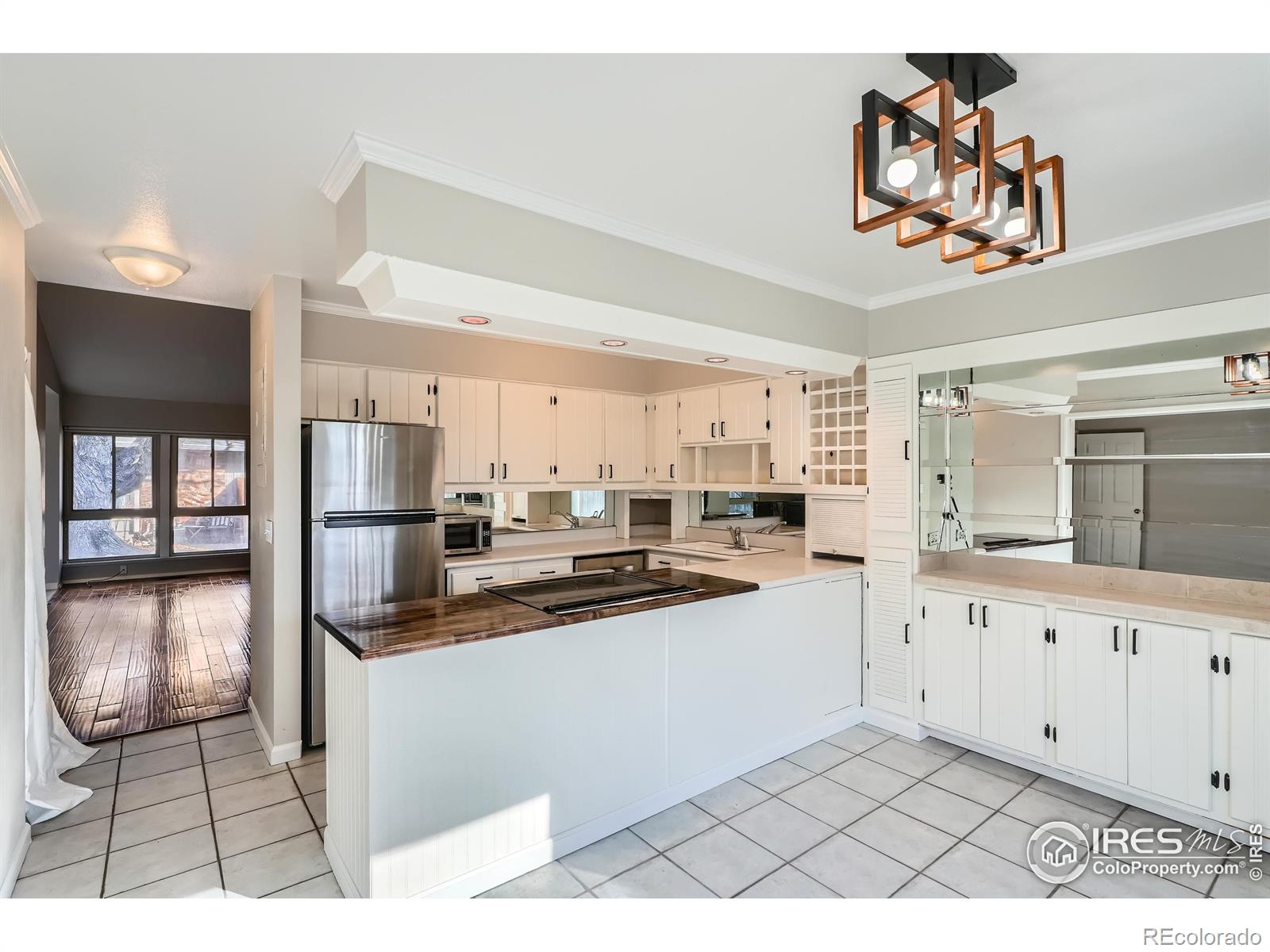 MLS Image #11 for 6495 e happy canyon road,denver, Colorado