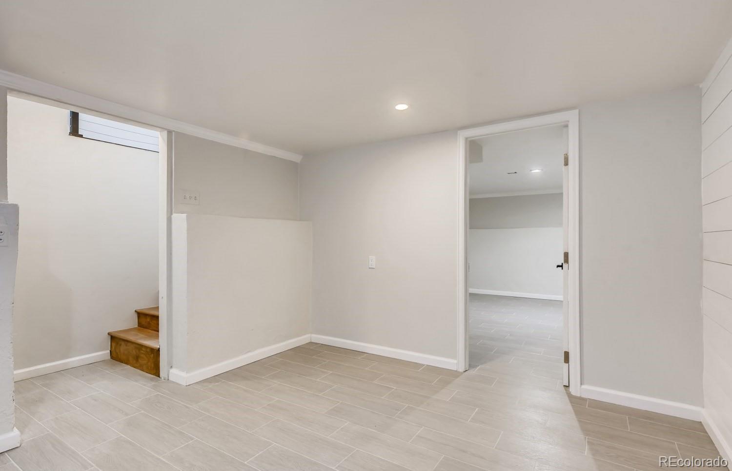 MLS Image #14 for 2290 s irving street,denver, Colorado