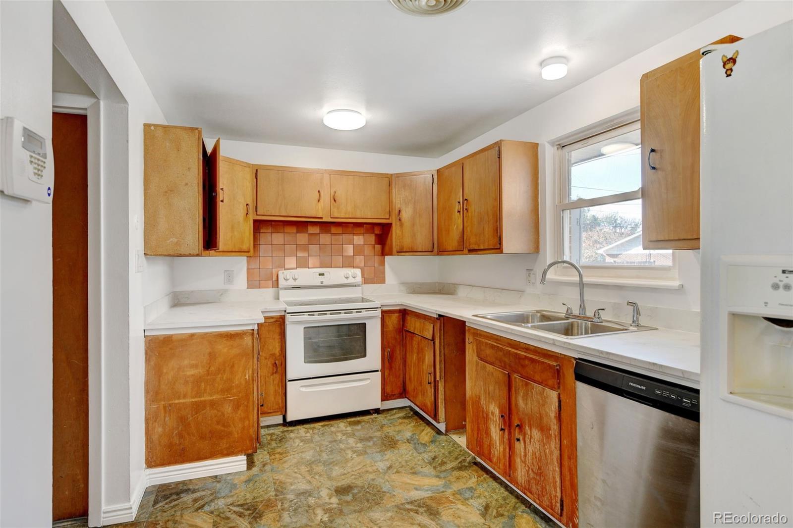 MLS Image #13 for 323  fulton street,aurora, Colorado