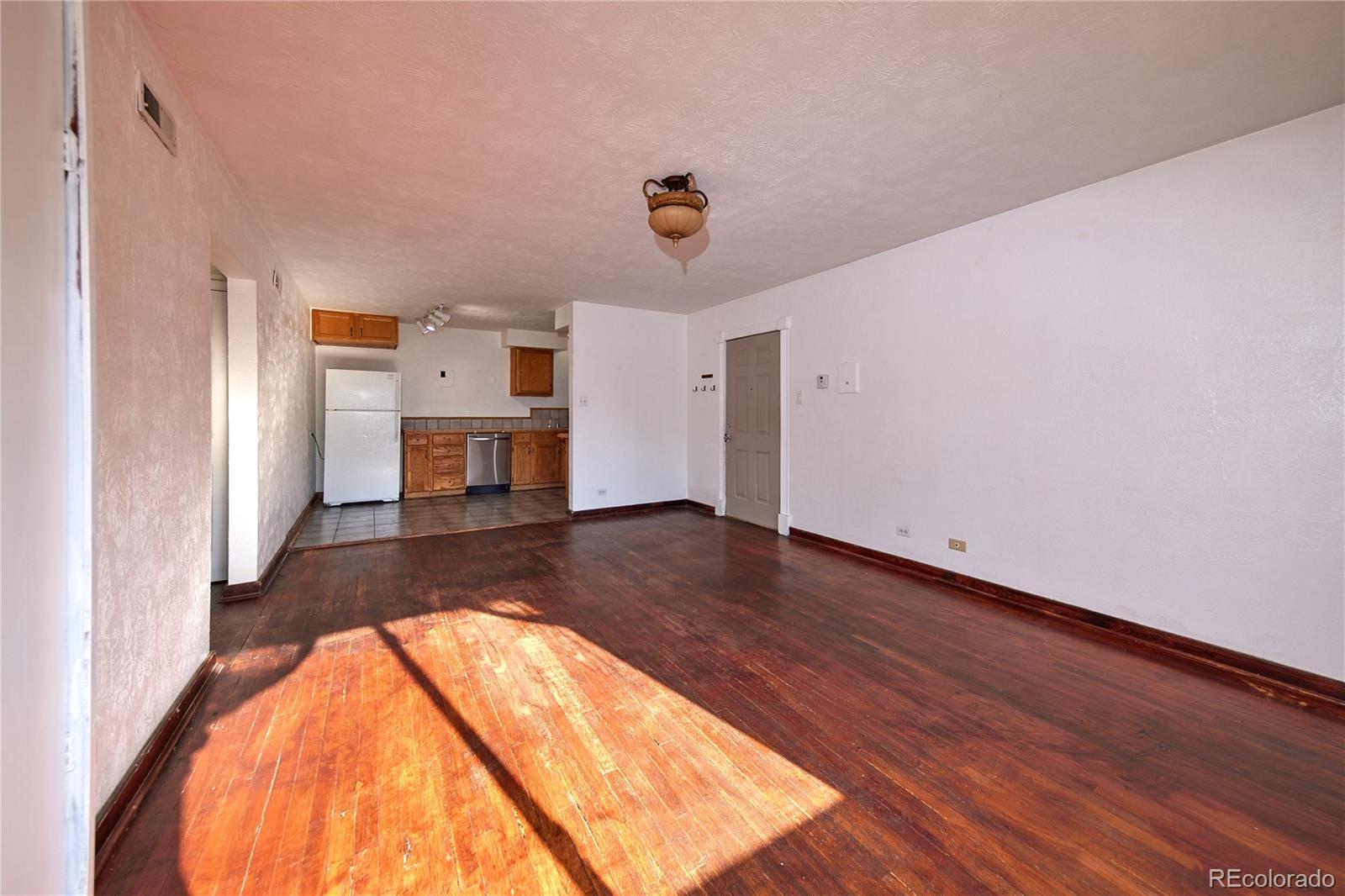 MLS Image #3 for 1620  colorado boulevard,denver, Colorado