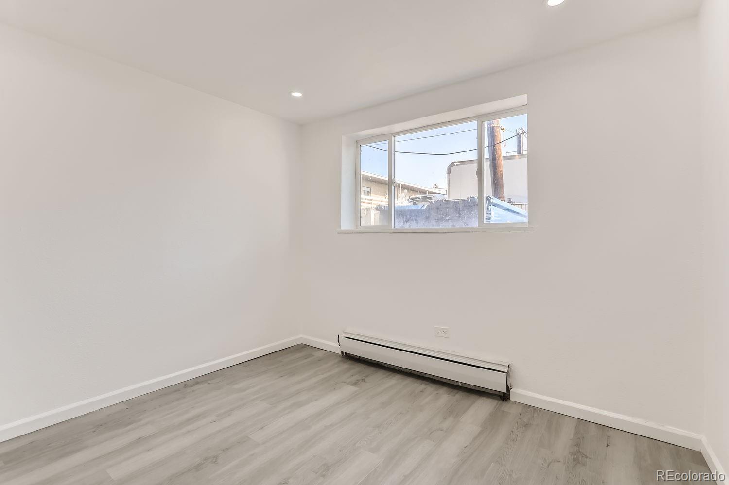 MLS Image #10 for 1445  yosemite street,denver, Colorado