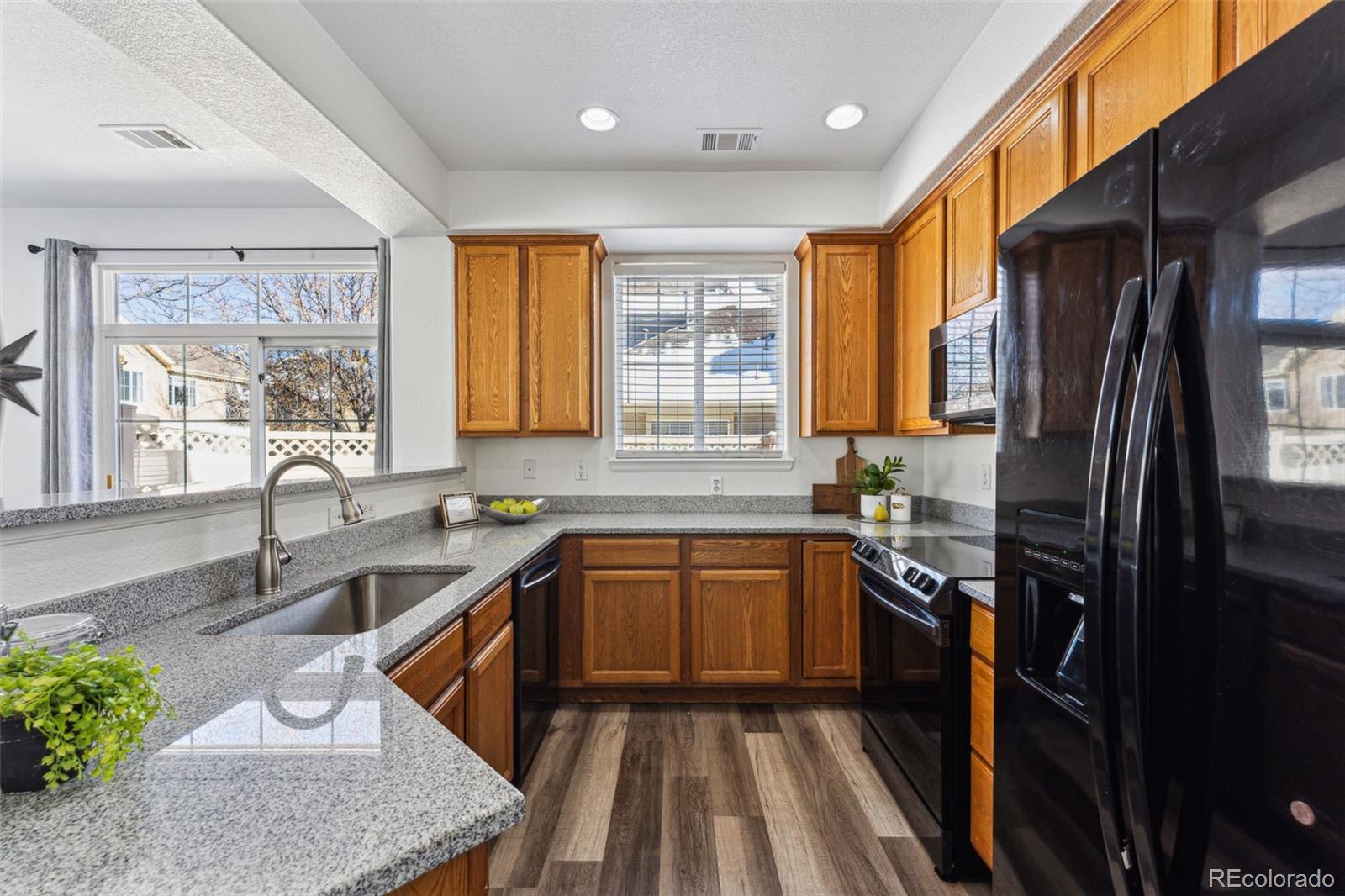 MLS Image #11 for 9980 w jewell avenue,lakewood, Colorado