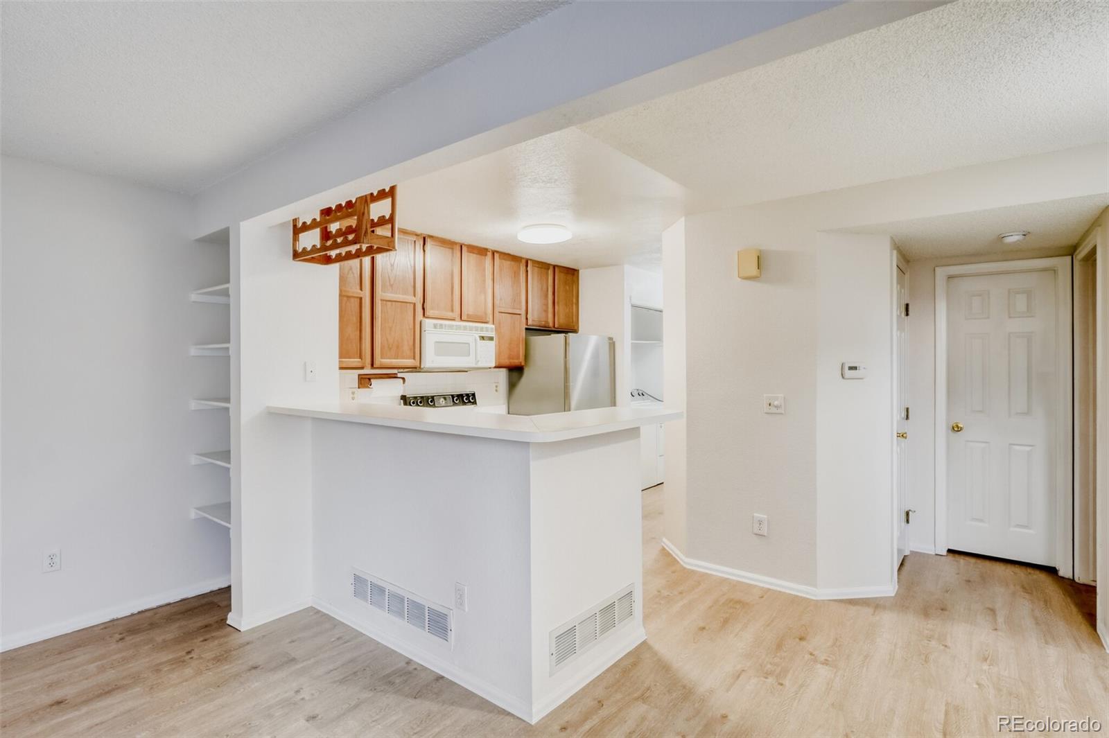 MLS Image #6 for 12525 e tennessee circle a,aurora, Colorado