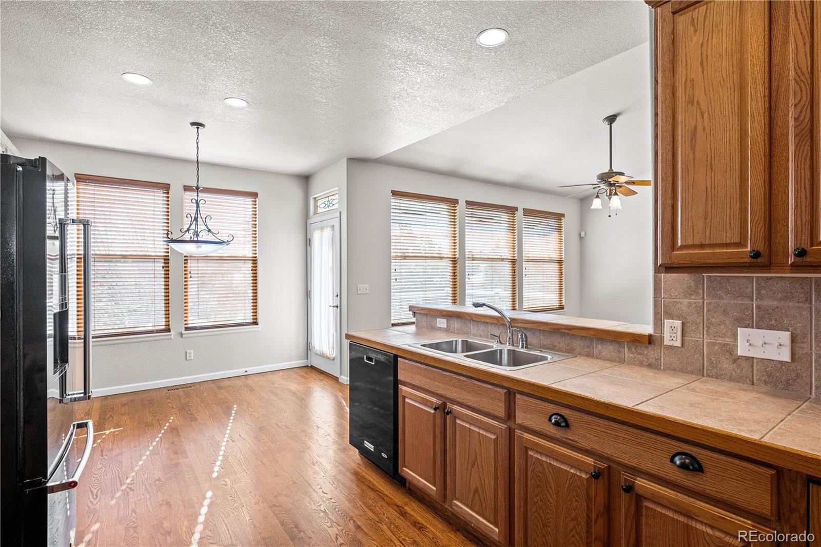 MLS Image #16 for 958  bramblewood drive,castle pines, Colorado