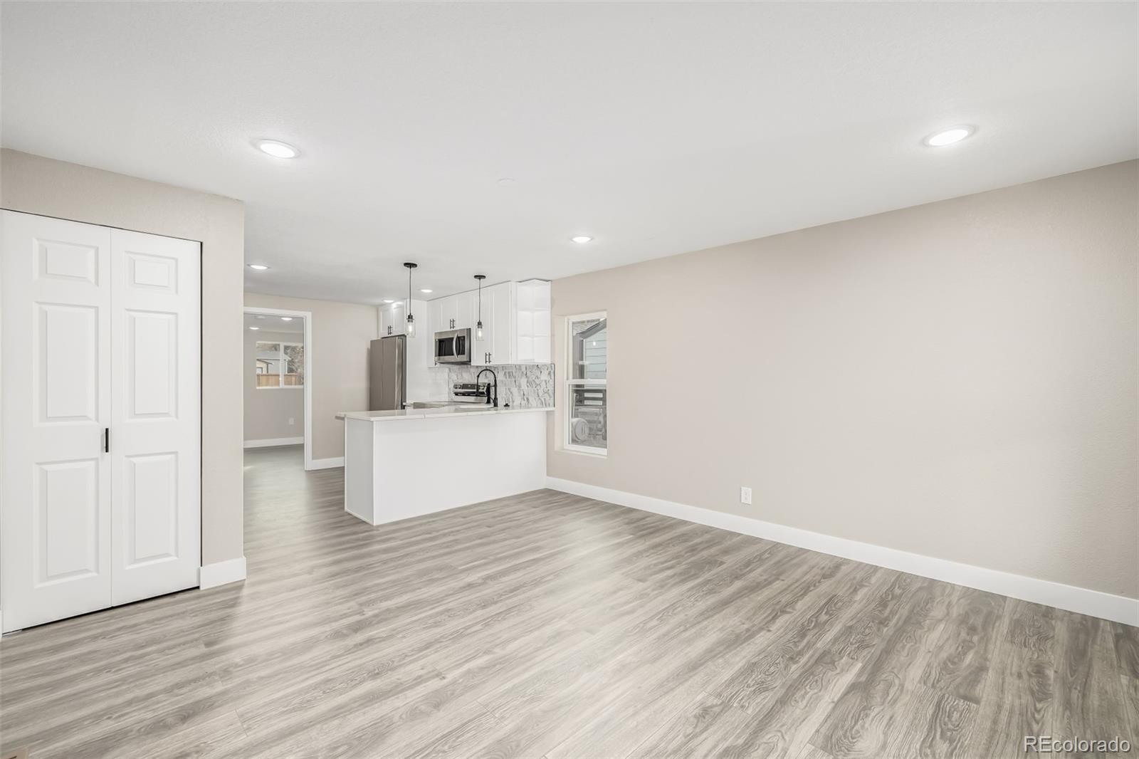 MLS Image #13 for 1316 w alaska place,denver, Colorado