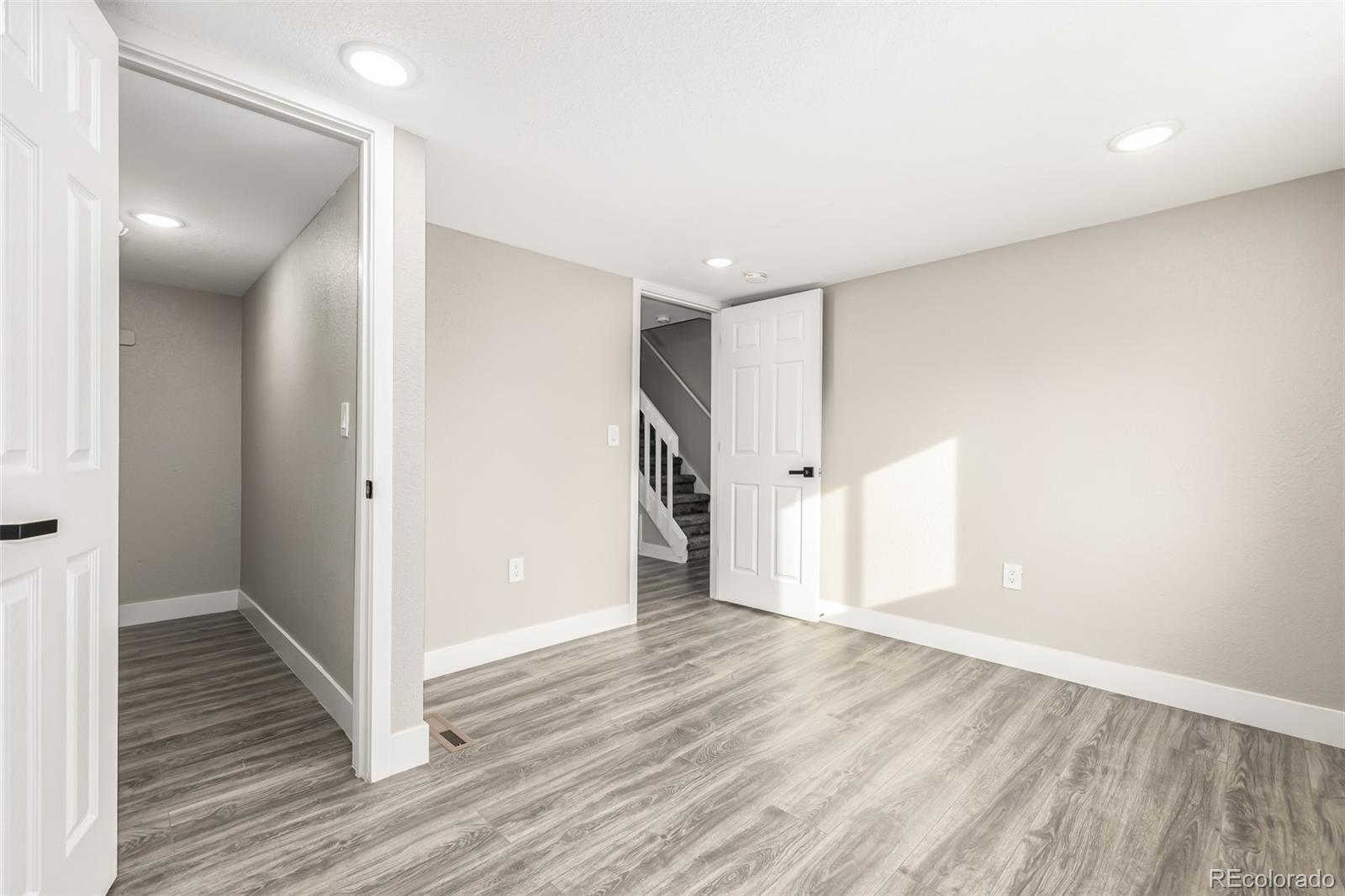 MLS Image #16 for 1316 w alaska place,denver, Colorado