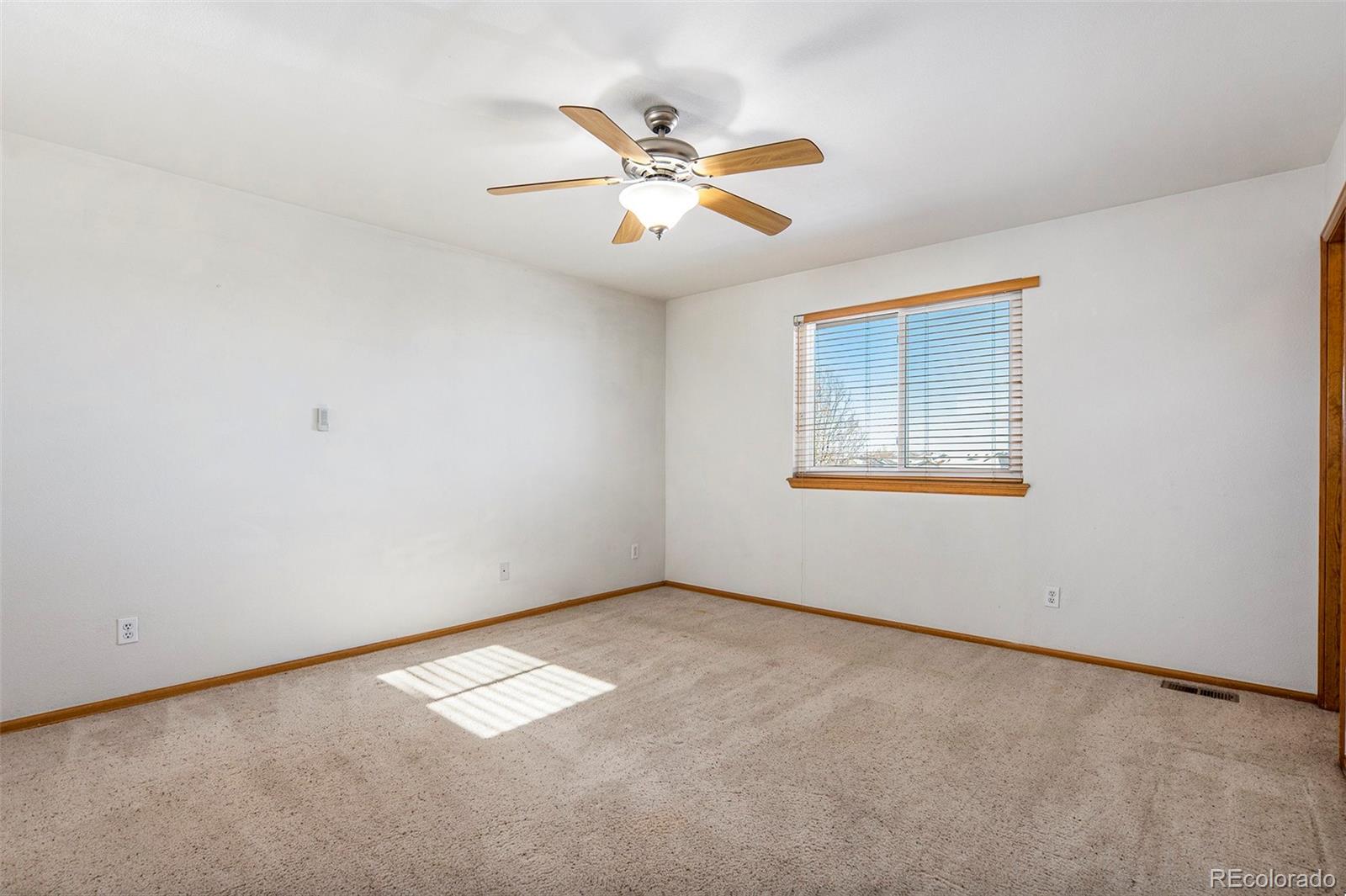 MLS Image #11 for 22341 e mercer place,aurora, Colorado