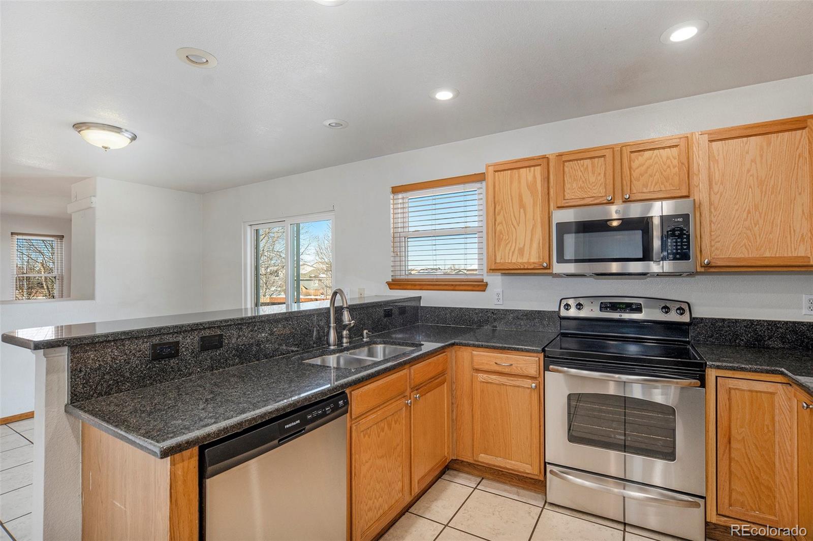 MLS Image #7 for 22341 e mercer place,aurora, Colorado