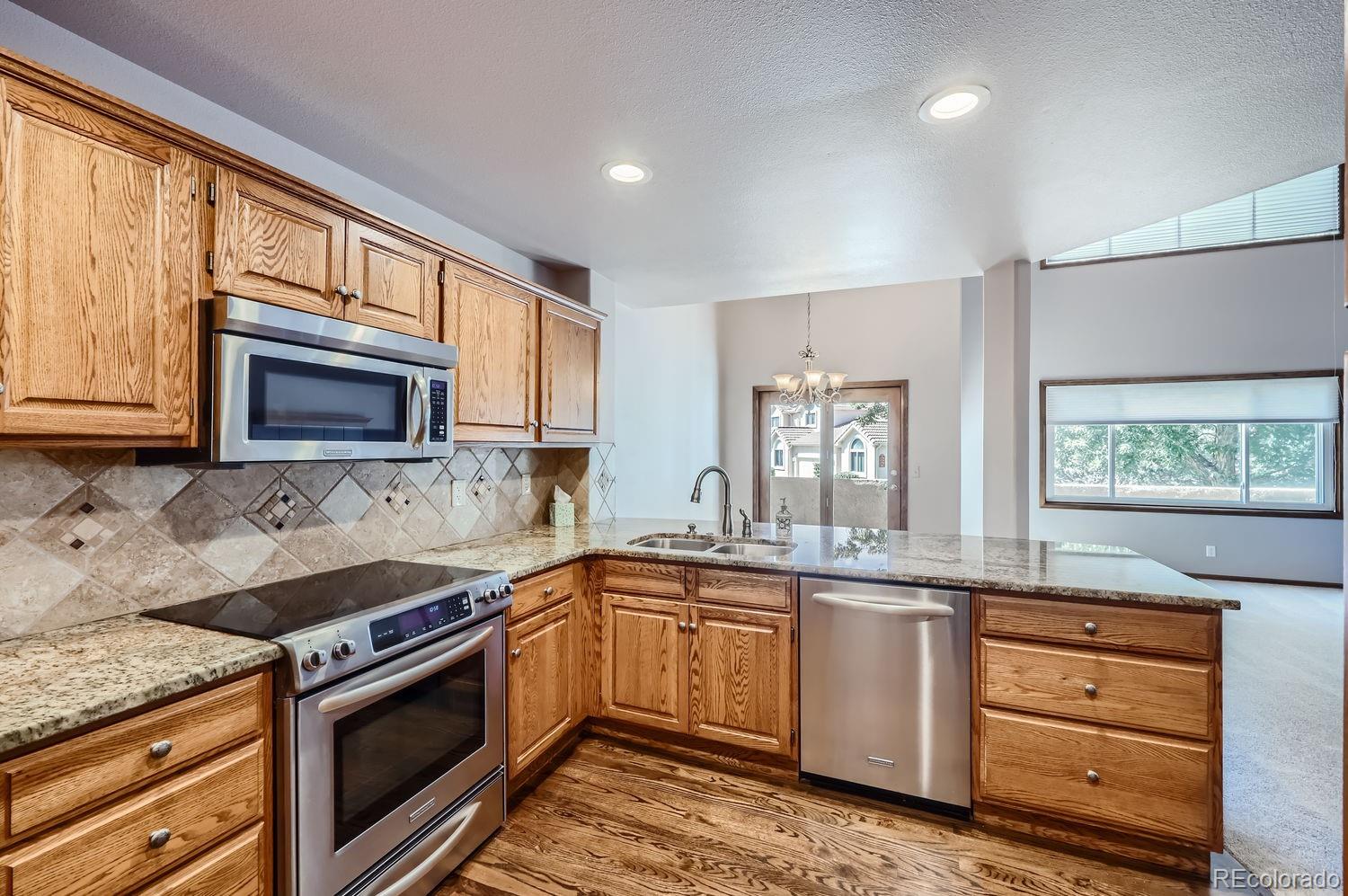 MLS Image #5 for 53  luxury lane,colorado springs, Colorado