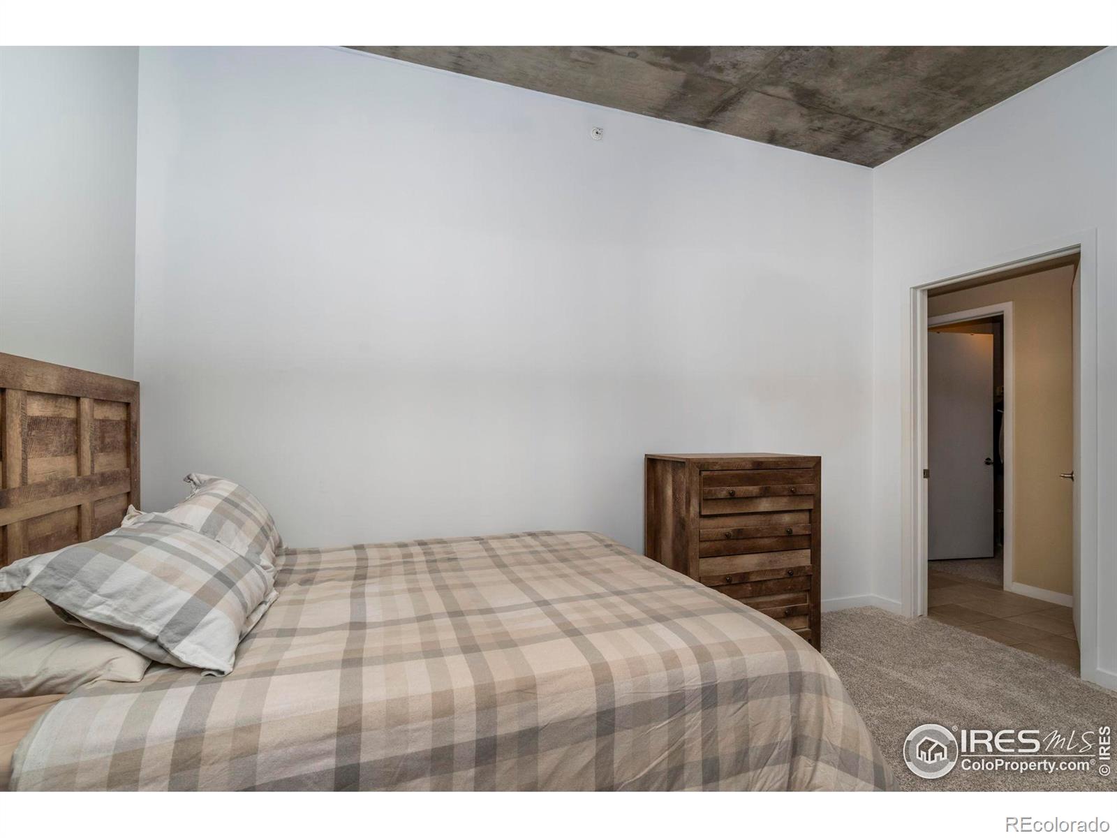 MLS Image #9 for 3701  arapahoe avenue,boulder, Colorado