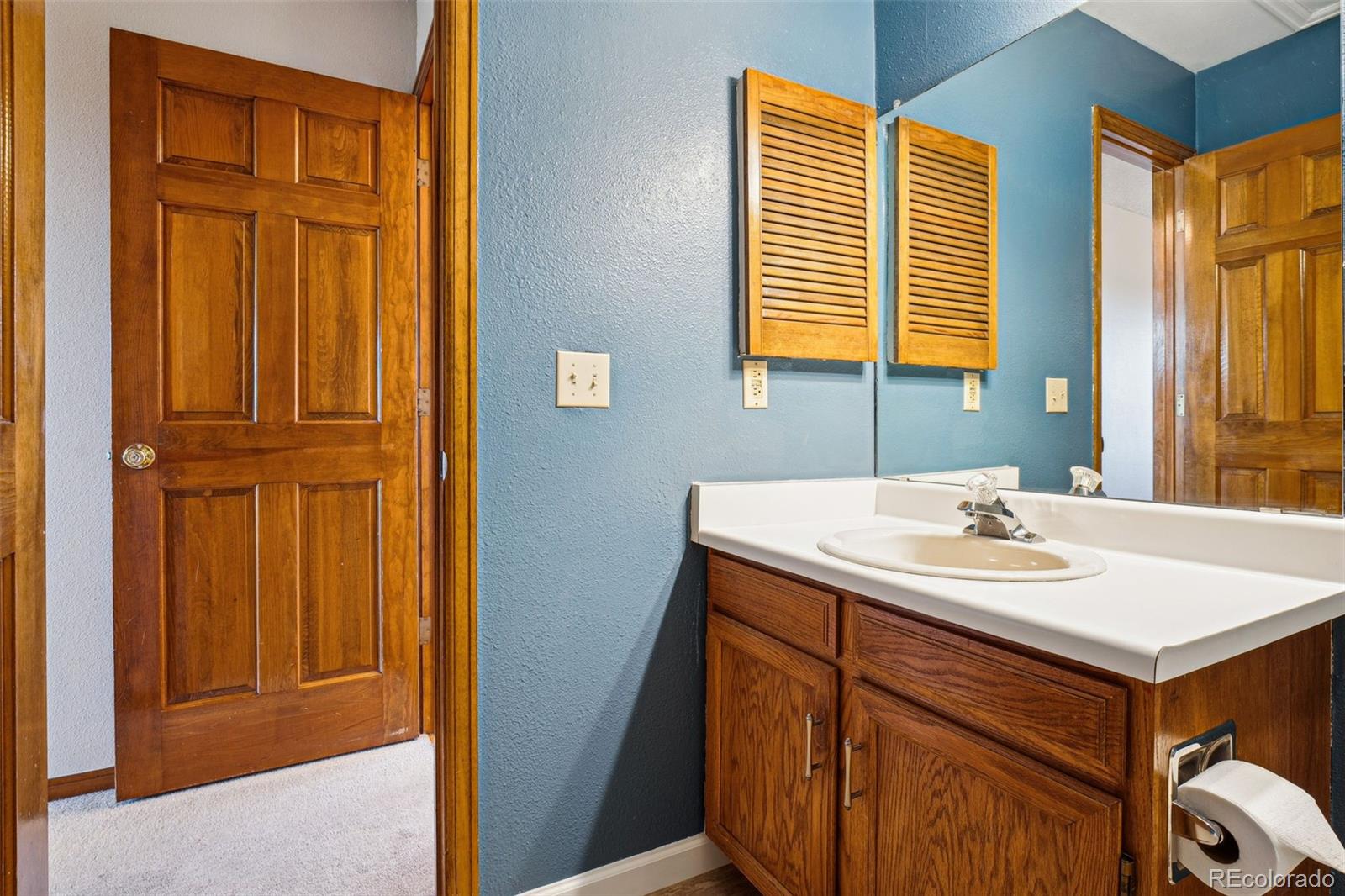 MLS Image #33 for 1470 s quebec way 82,denver, Colorado