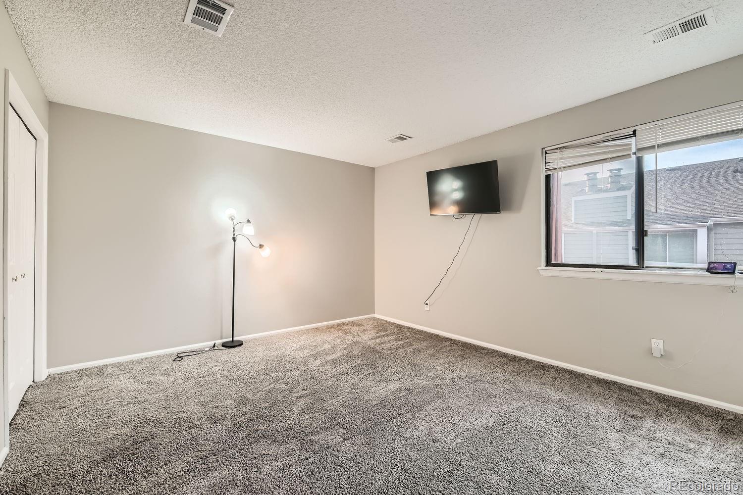 MLS Image #12 for 1475 s quebec way,denver, Colorado