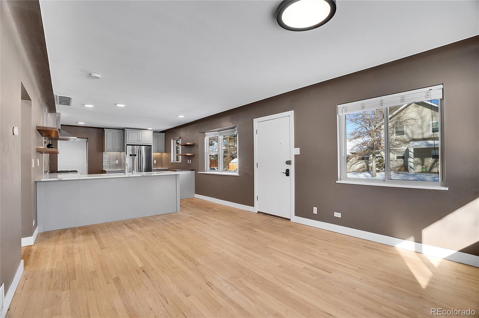 MLS Image #5 for 749  poplar street,denver, Colorado