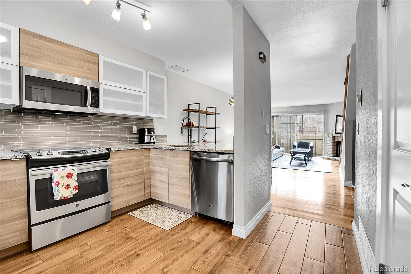 MLS Image #4 for 1818 s quebec way 11-8,denver, Colorado