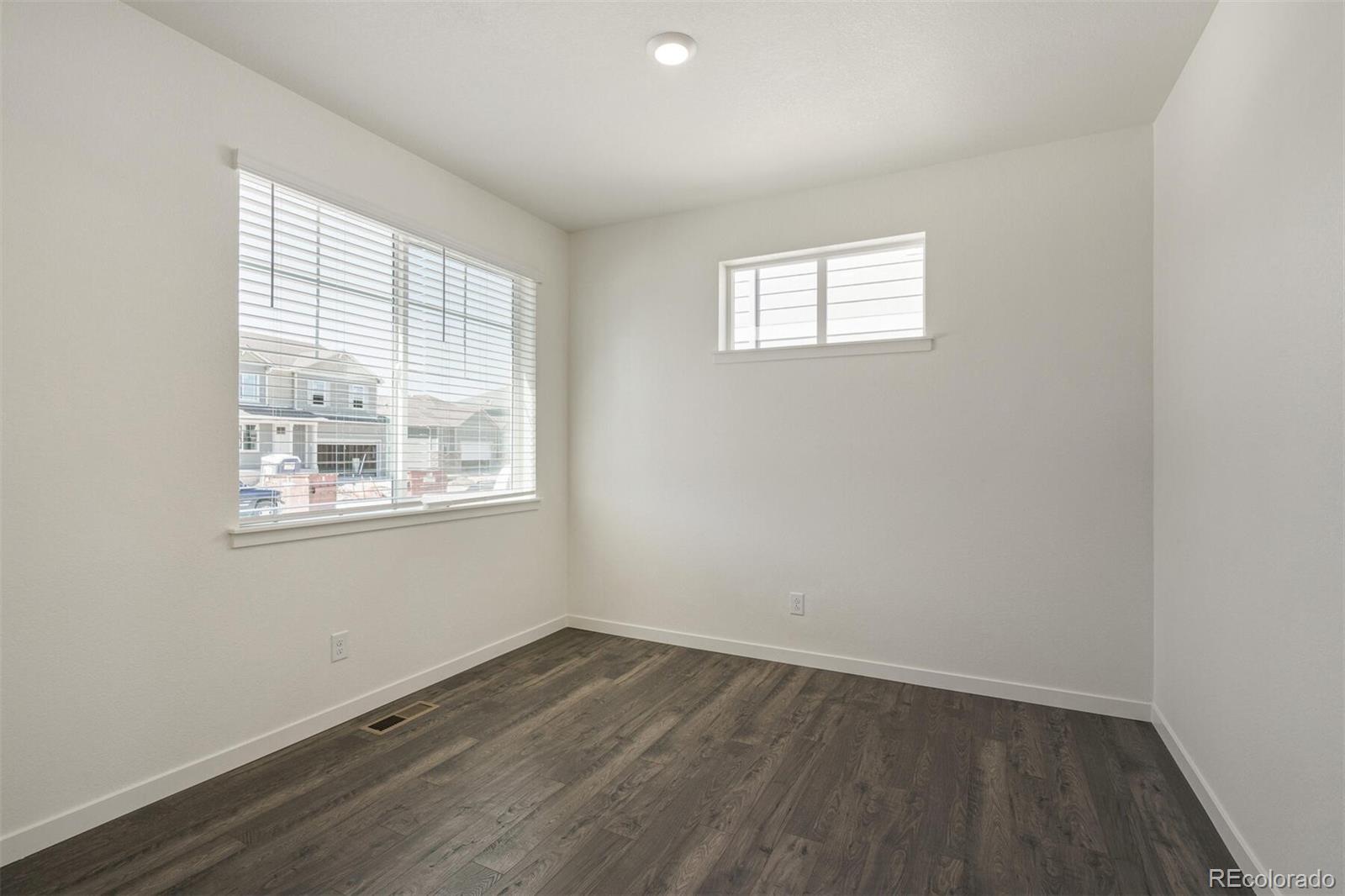 MLS Image #3 for 15963  syracuse street,thornton, Colorado