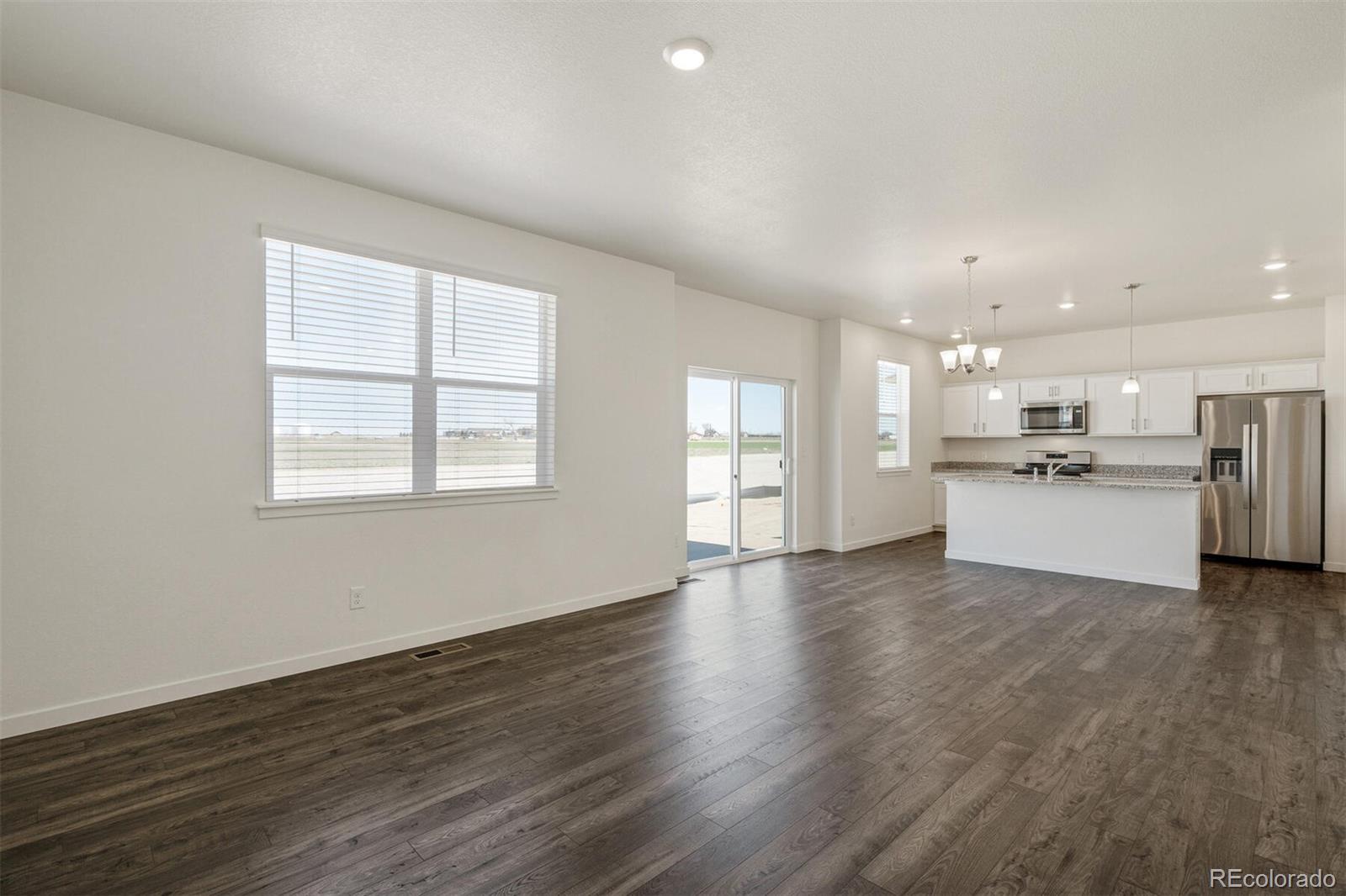 MLS Image #4 for 15963  syracuse street,thornton, Colorado