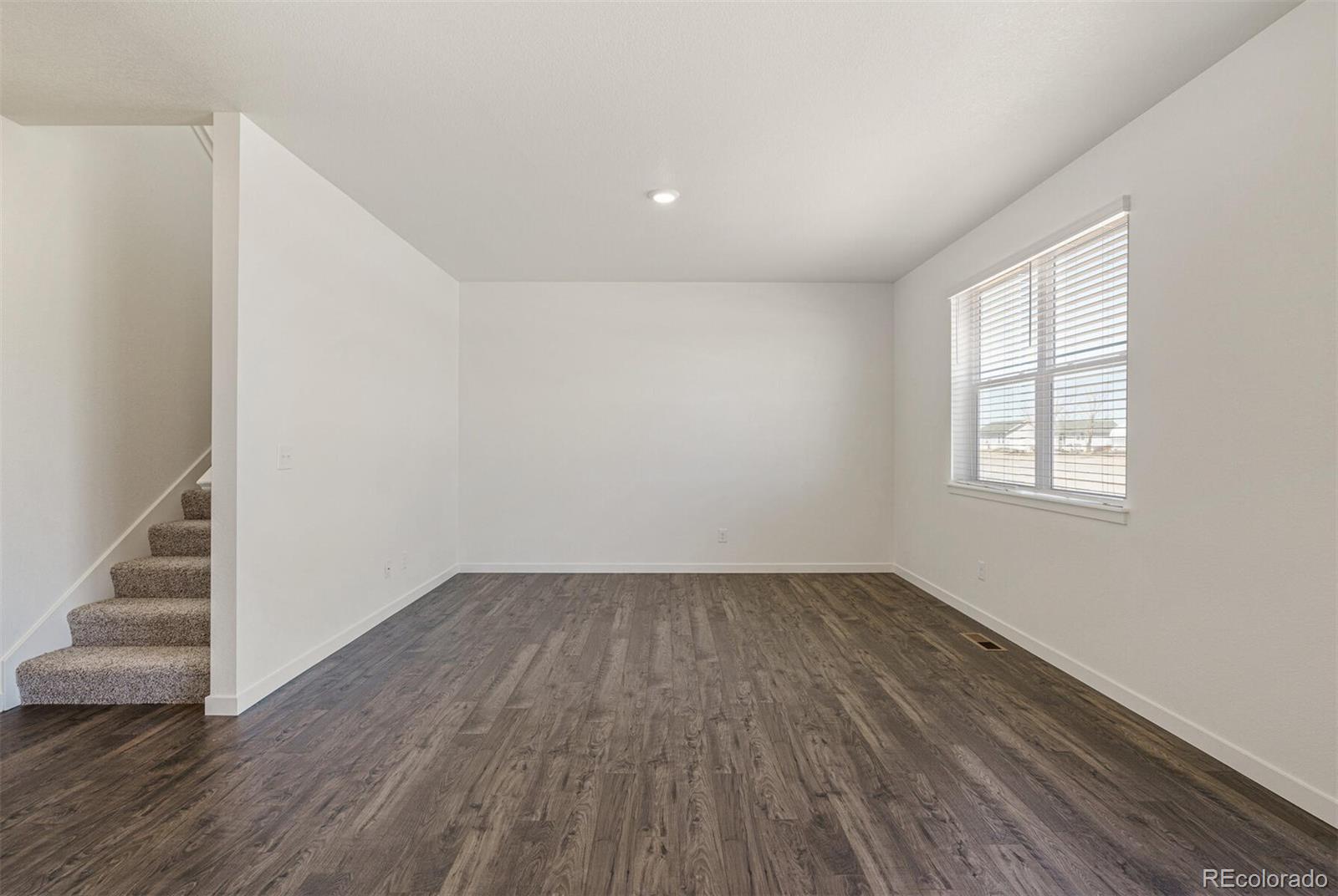 MLS Image #7 for 15963  syracuse street,thornton, Colorado