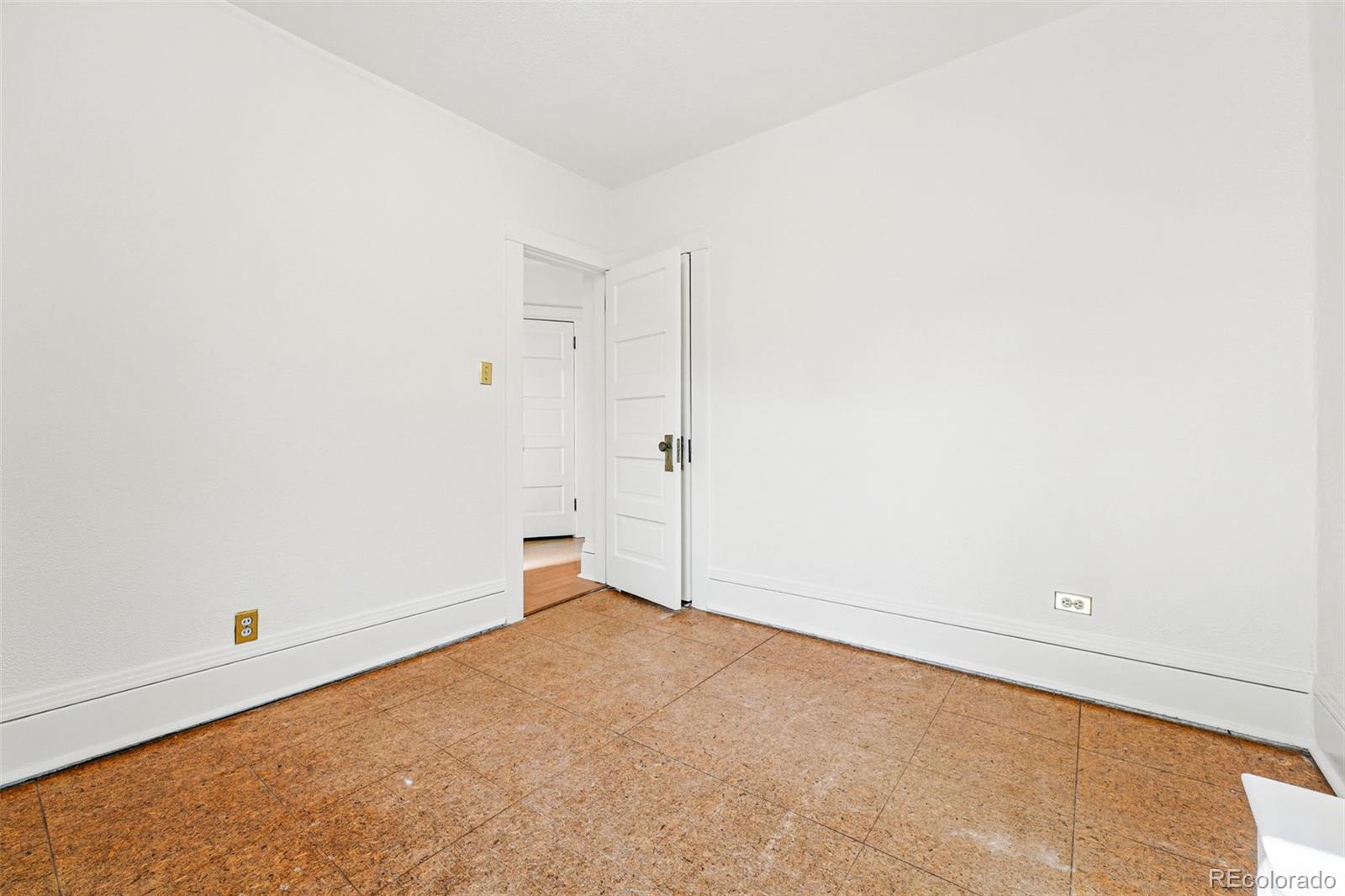 MLS Image #21 for 810  adams street,denver, Colorado
