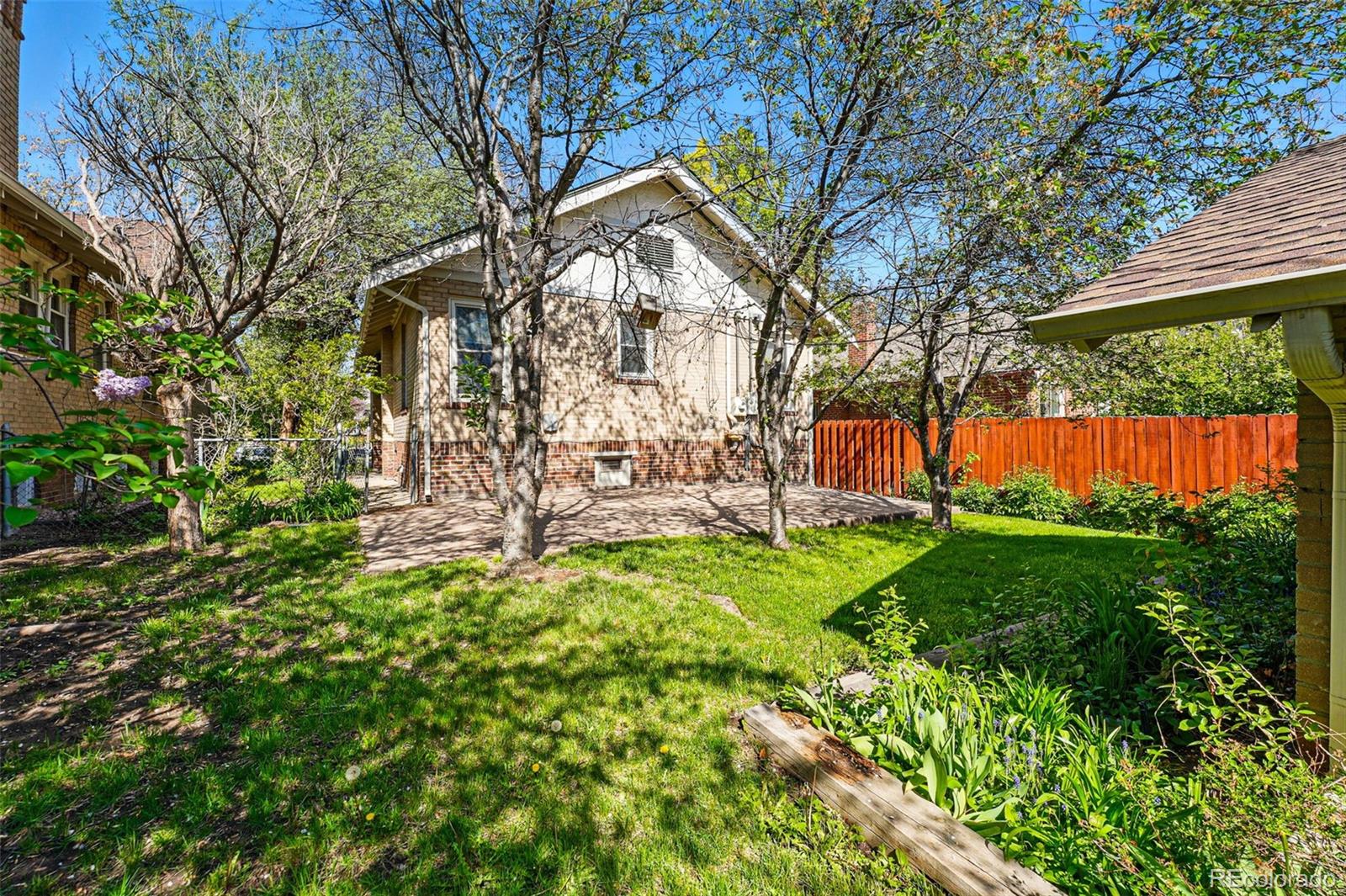 MLS Image #31 for 810  adams street,denver, Colorado