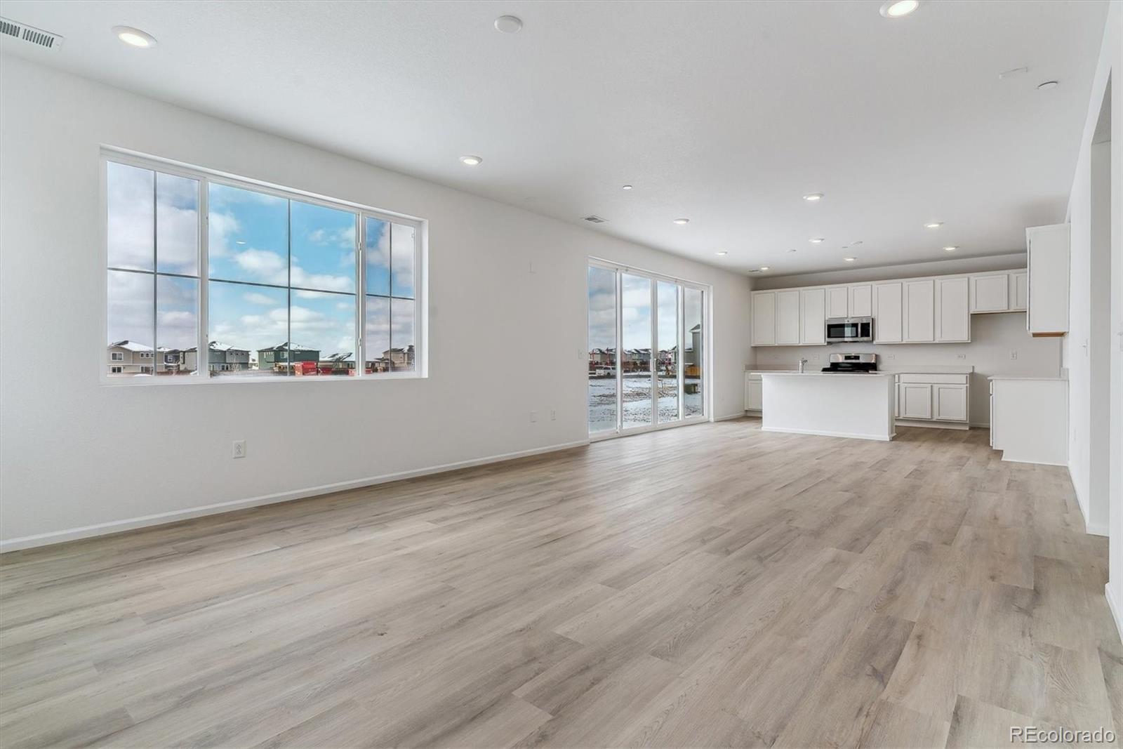 MLS Image #12 for 9153  truckee court,commerce city, Colorado