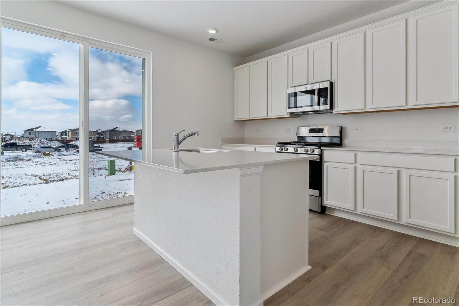 MLS Image #9 for 9153  truckee court,commerce city, Colorado