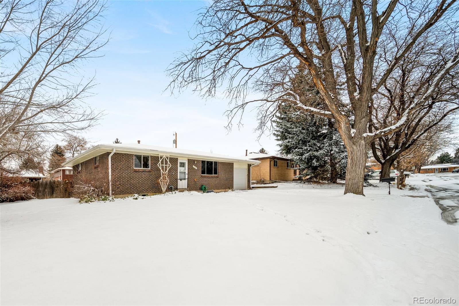 MLS Image #2 for 428 s uvalda street,aurora, Colorado