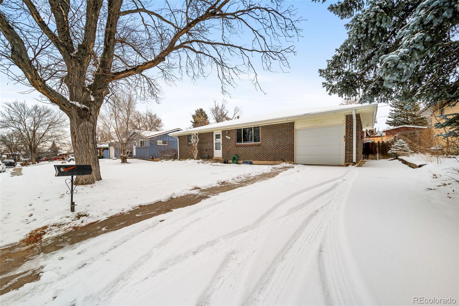 MLS Image #4 for 428 s uvalda street,aurora, Colorado