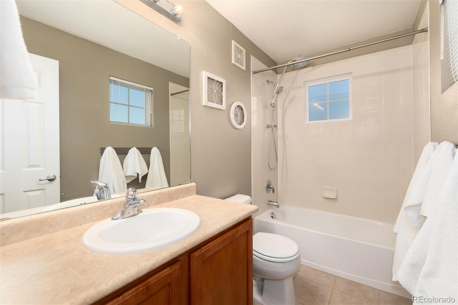 MLS Image #26 for 22100 e jamison place,aurora, Colorado