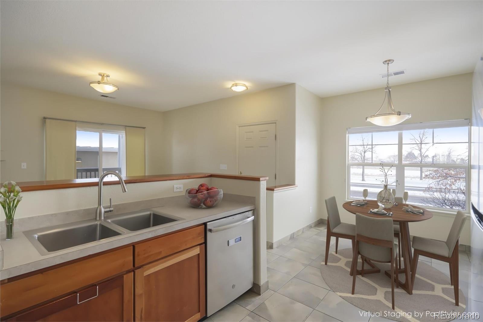 MLS Image #7 for 8200 e 8th avenue 2102,denver, Colorado