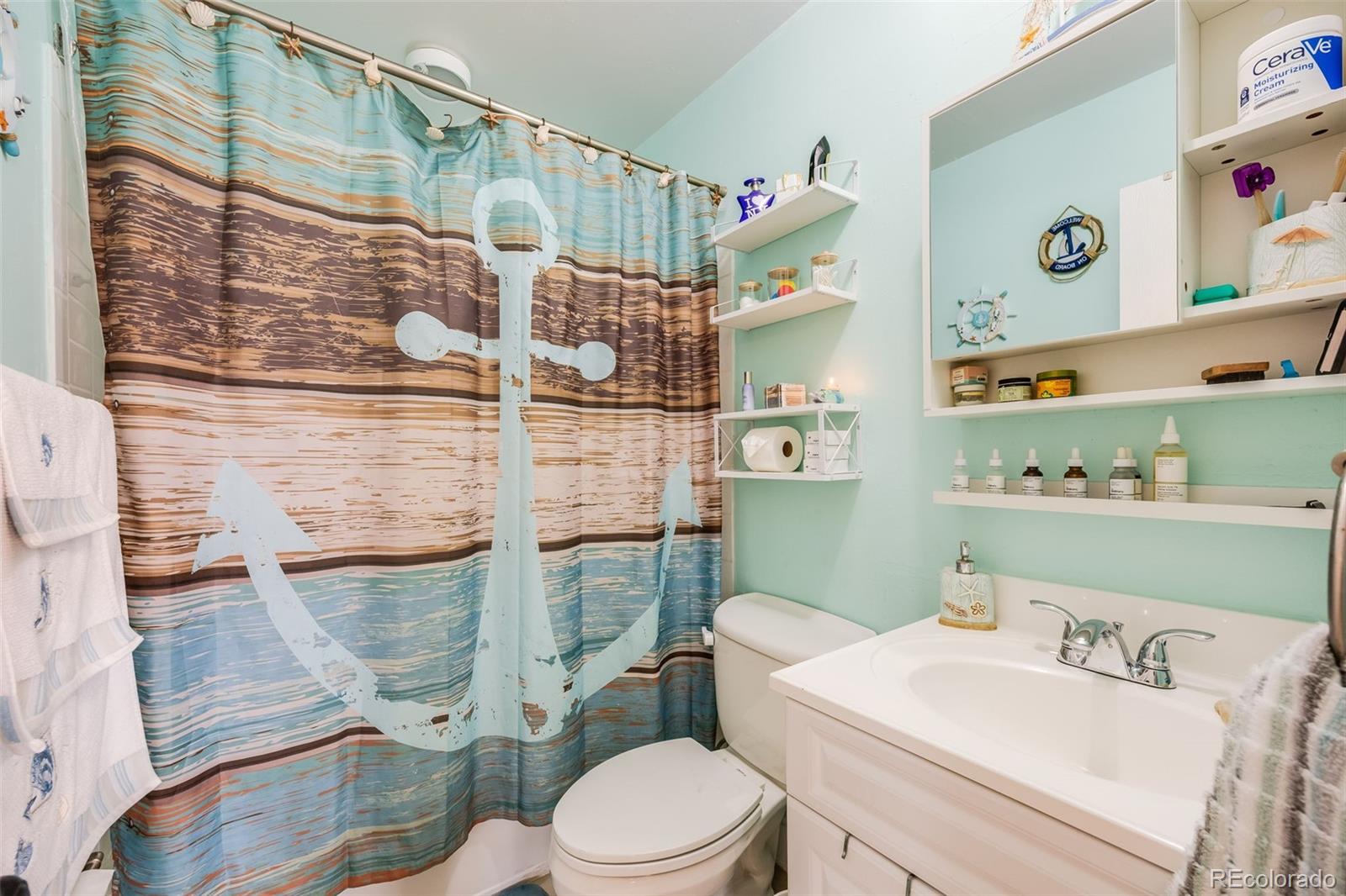 MLS Image #12 for 1441 e 84th place,denver, Colorado