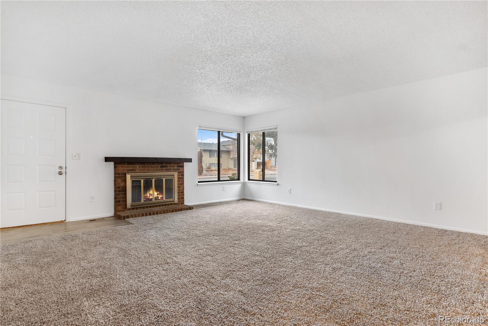 MLS Image #3 for 16846 e kenyon drive,aurora, Colorado