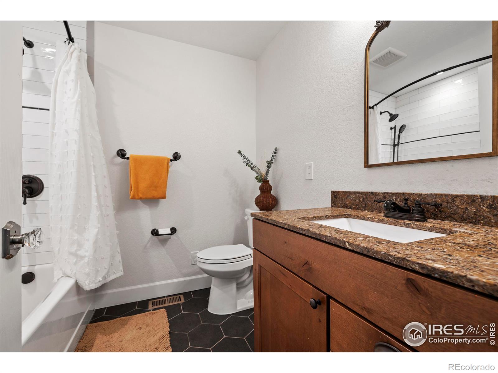 MLS Image #14 for 5101  gary drive,berthoud, Colorado