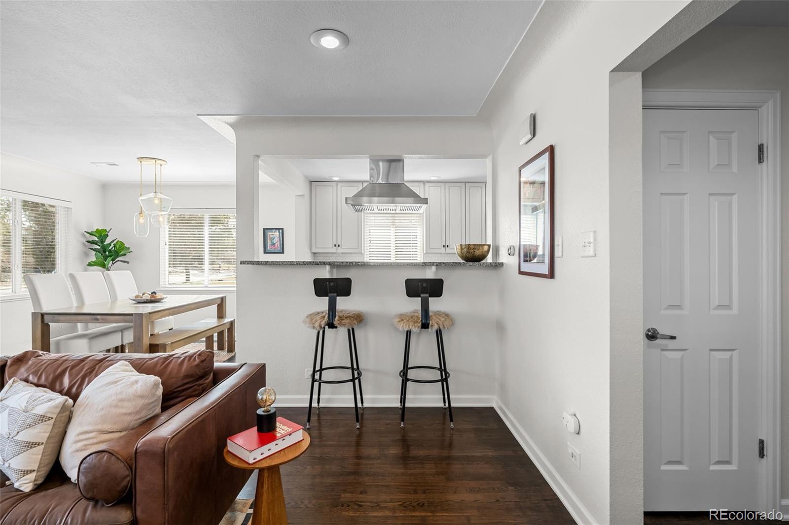 MLS Image #5 for 2885  hudson street,denver, Colorado