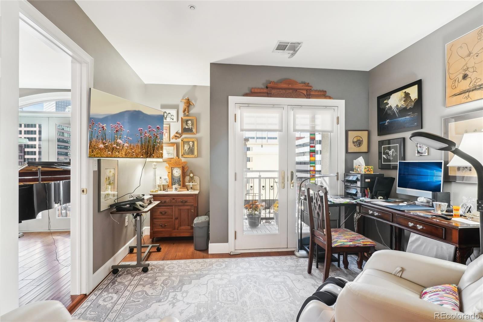 MLS Image #15 for 1827 n grant street 502,denver, Colorado