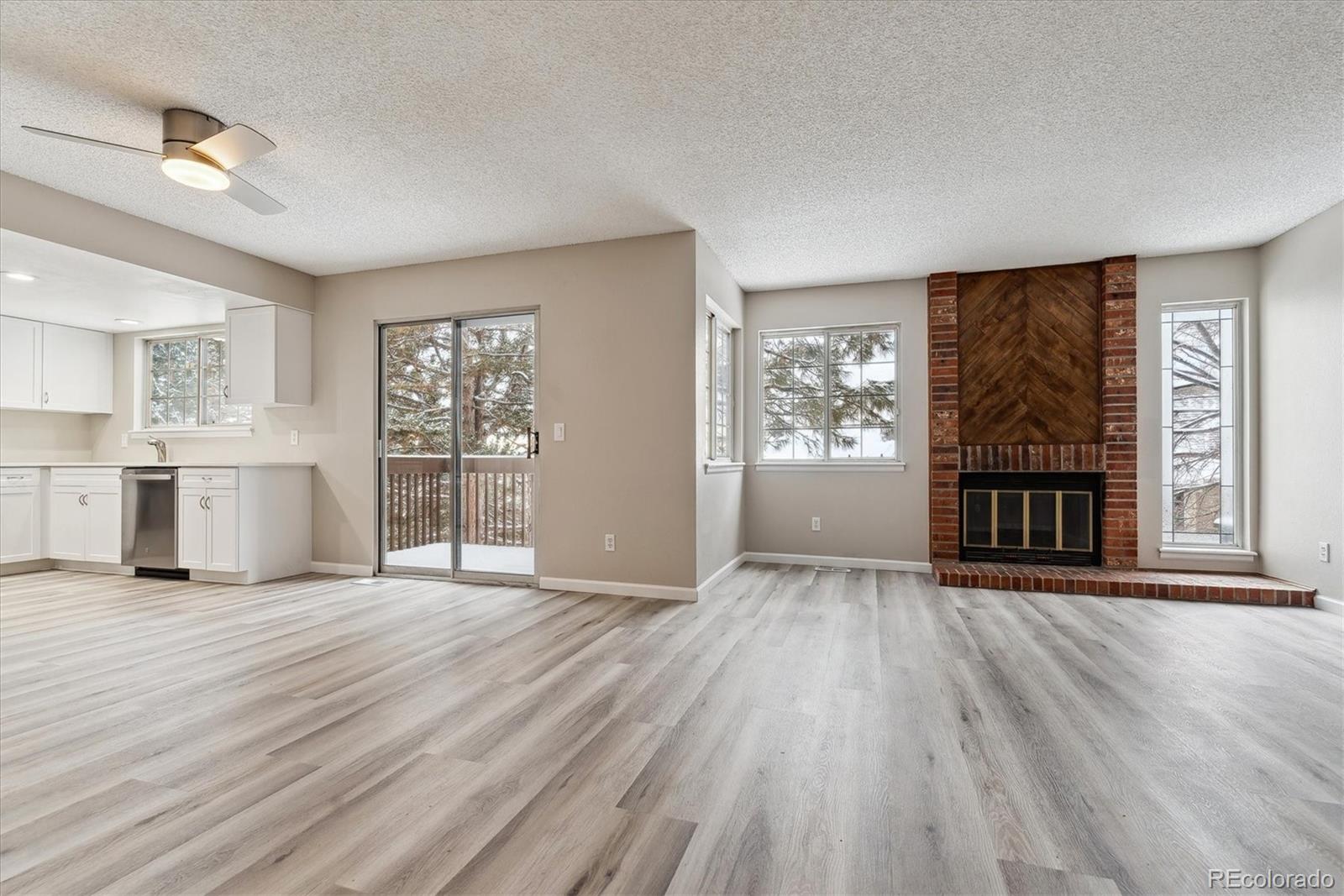 MLS Image #10 for 1470 s quebec way,denver, Colorado