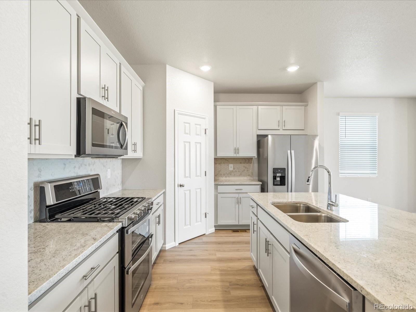 MLS Image #6 for 17305 e 91st place,commerce city, Colorado