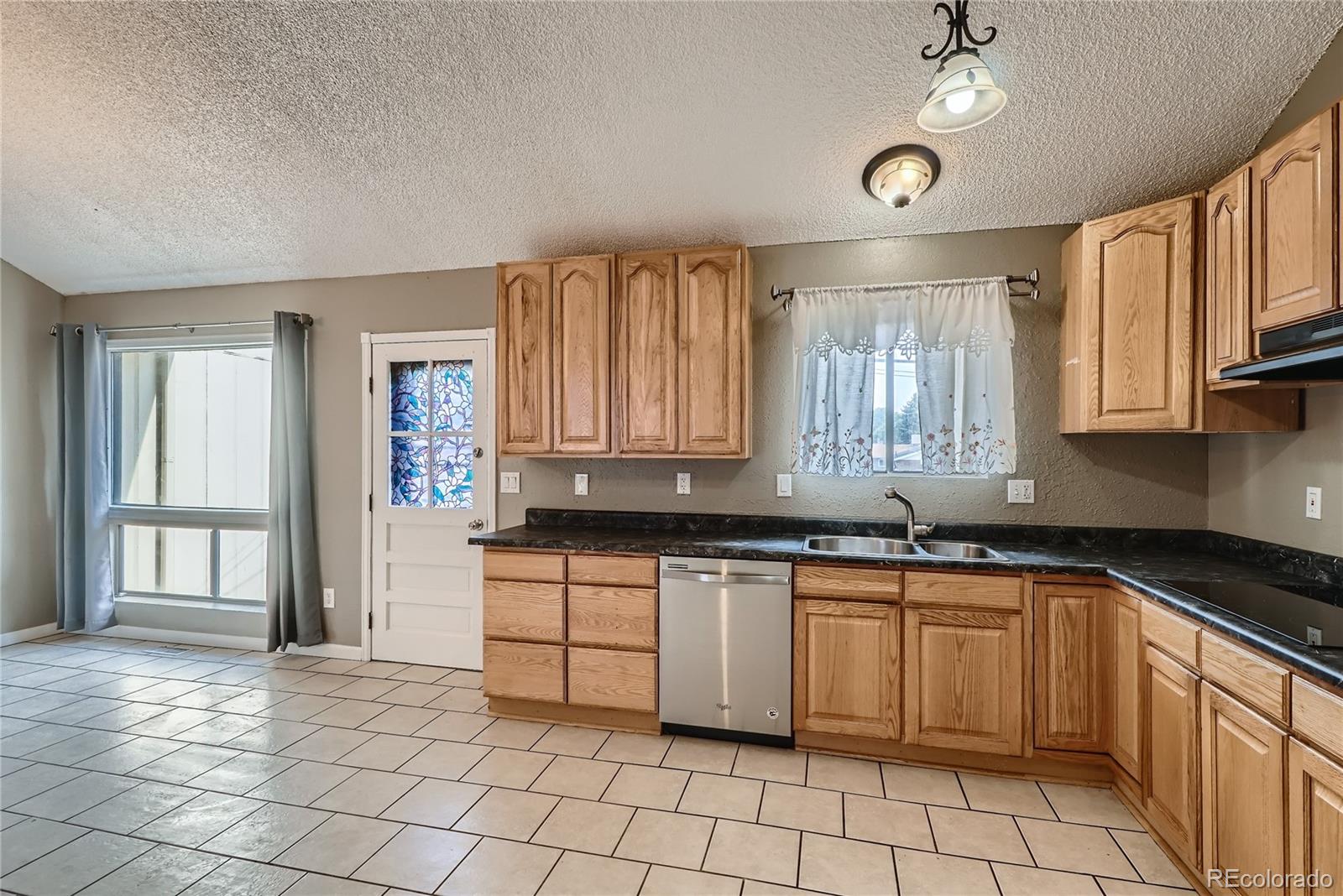 MLS Image #6 for 6594 w mississippi way,lakewood, Colorado