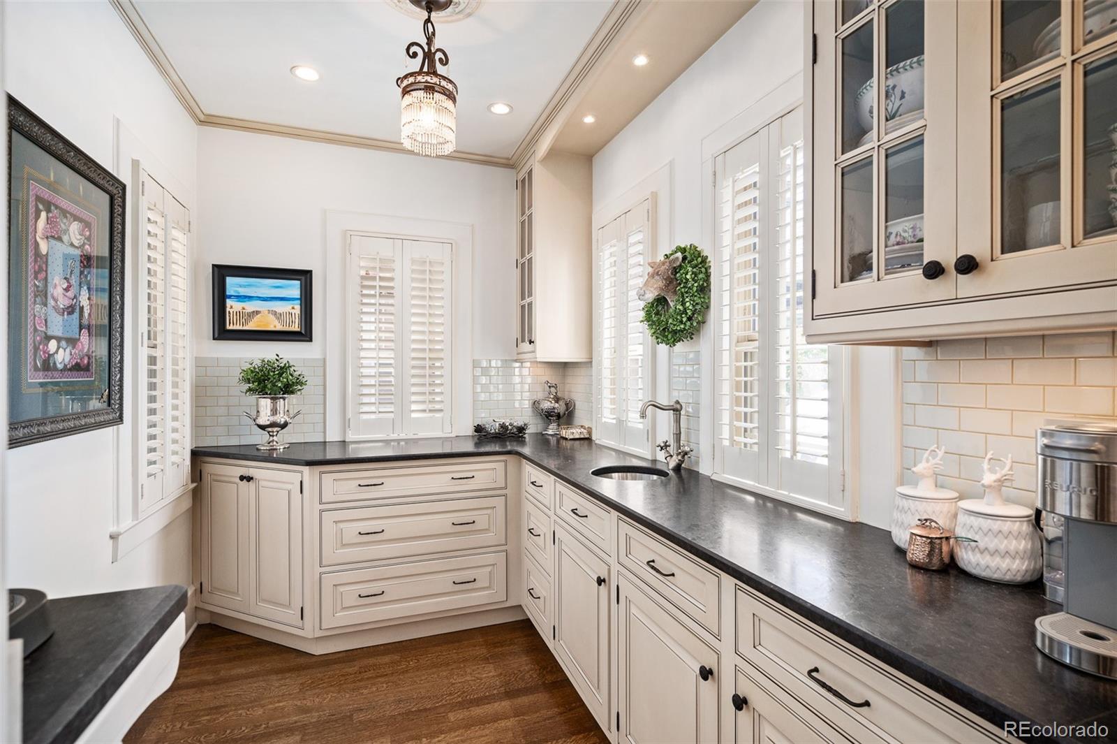 MLS Image #12 for 615 n williams street,denver, Colorado