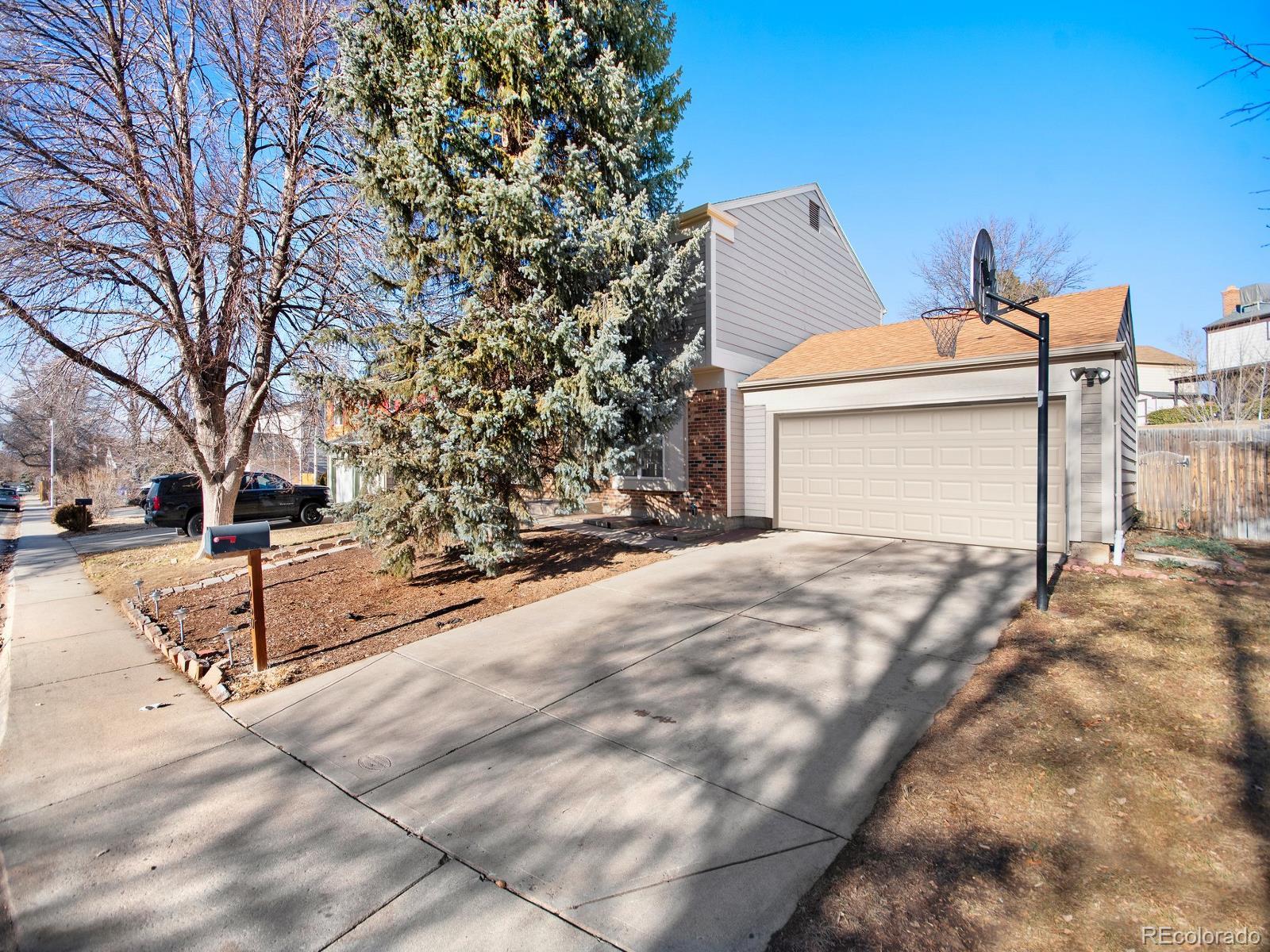 MLS Image #1 for 1050 s lewiston way,aurora, Colorado