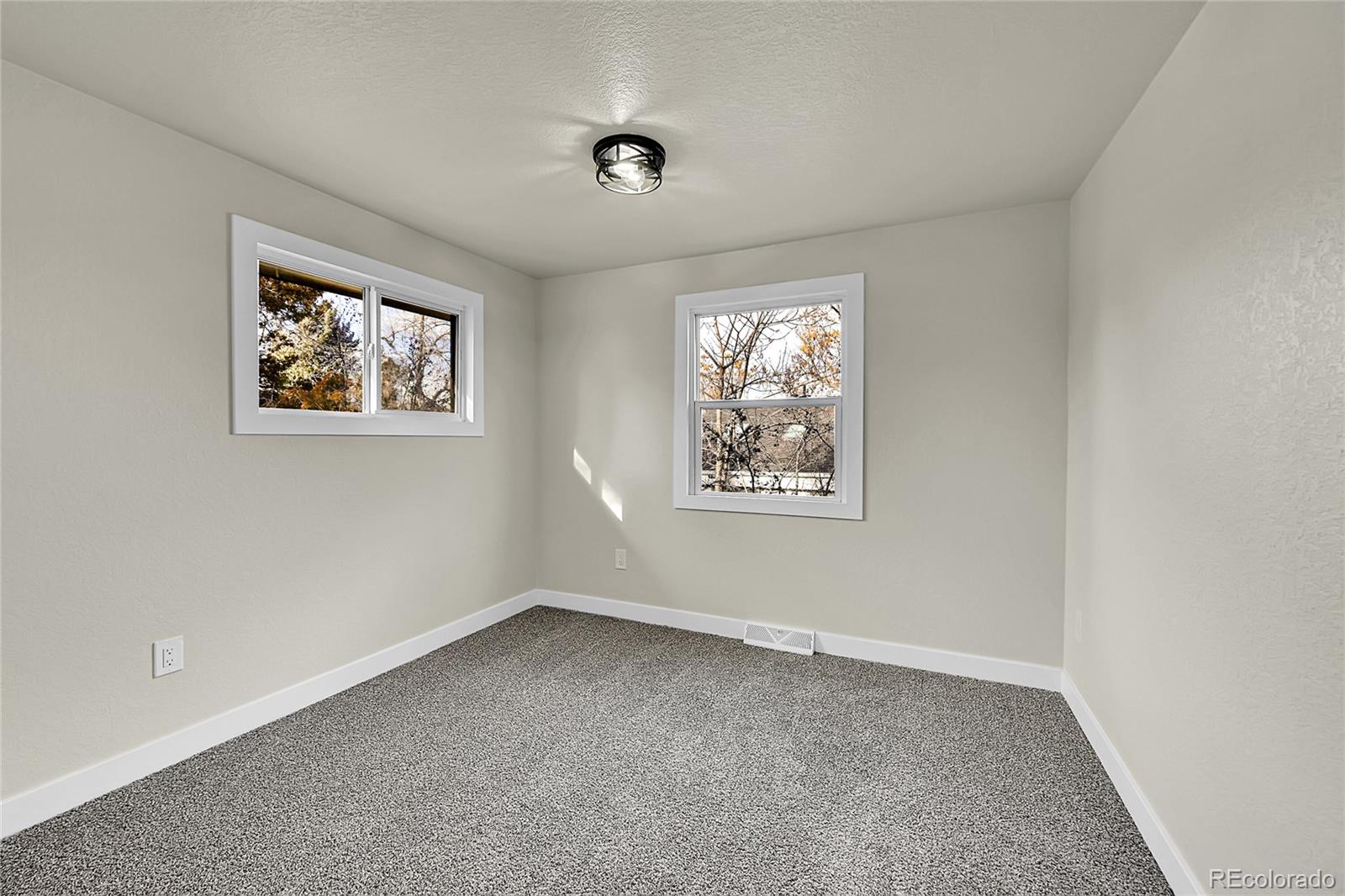 MLS Image #15 for 6631 s cedar street,littleton, Colorado