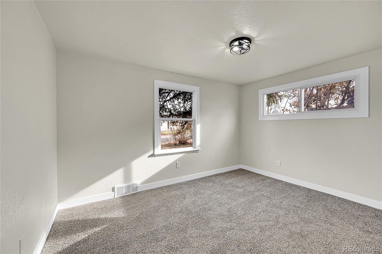 MLS Image #7 for 6631 s cedar street,littleton, Colorado