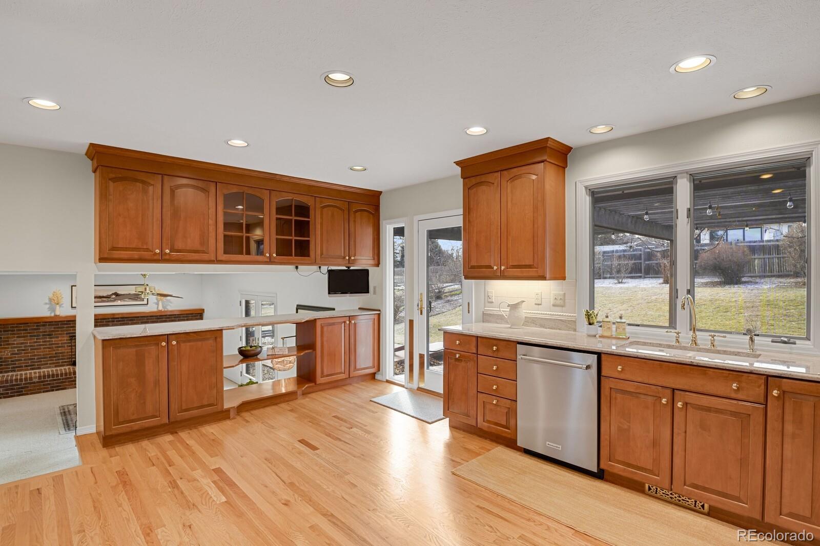 MLS Image #8 for 5357 s cimarron road,littleton, Colorado