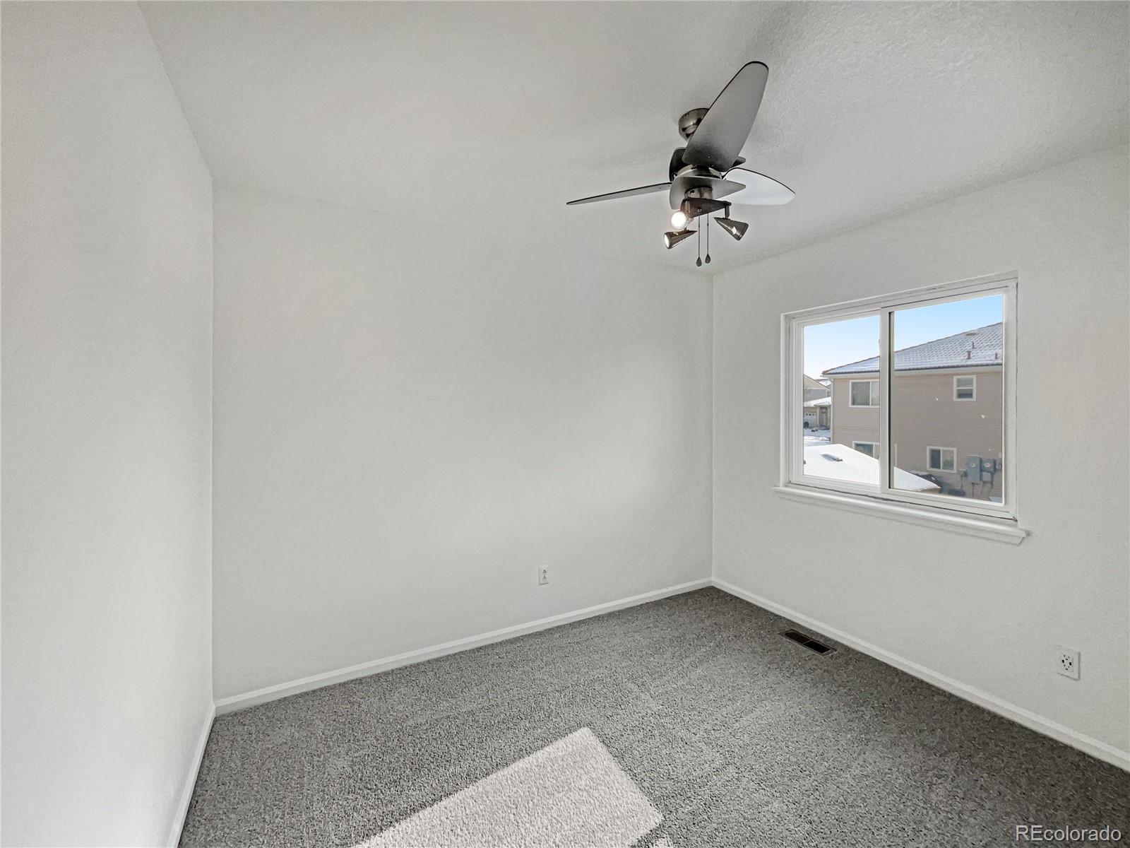 MLS Image #13 for 18986 e 51st place,denver, Colorado